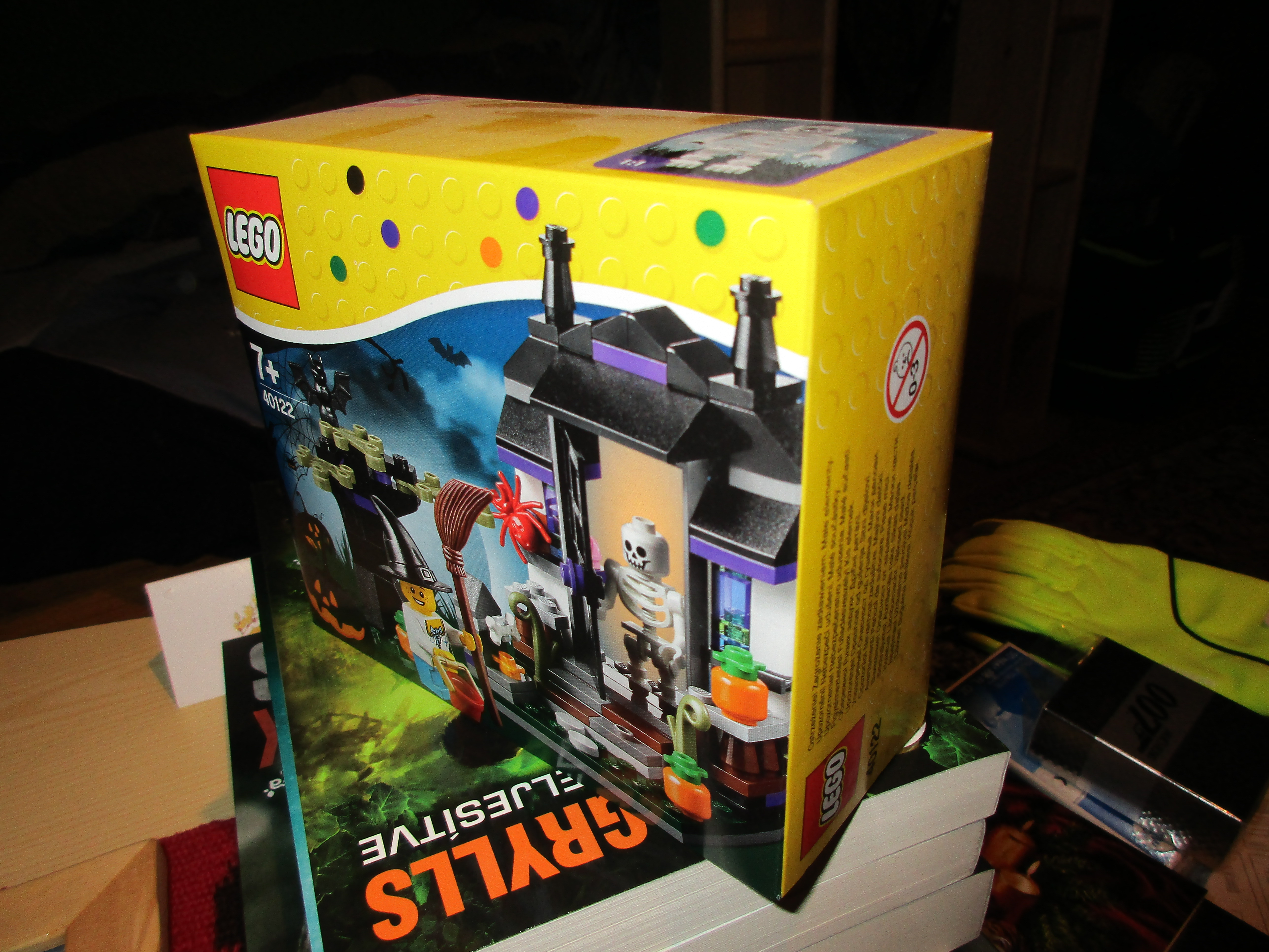 40122box2.jpg
