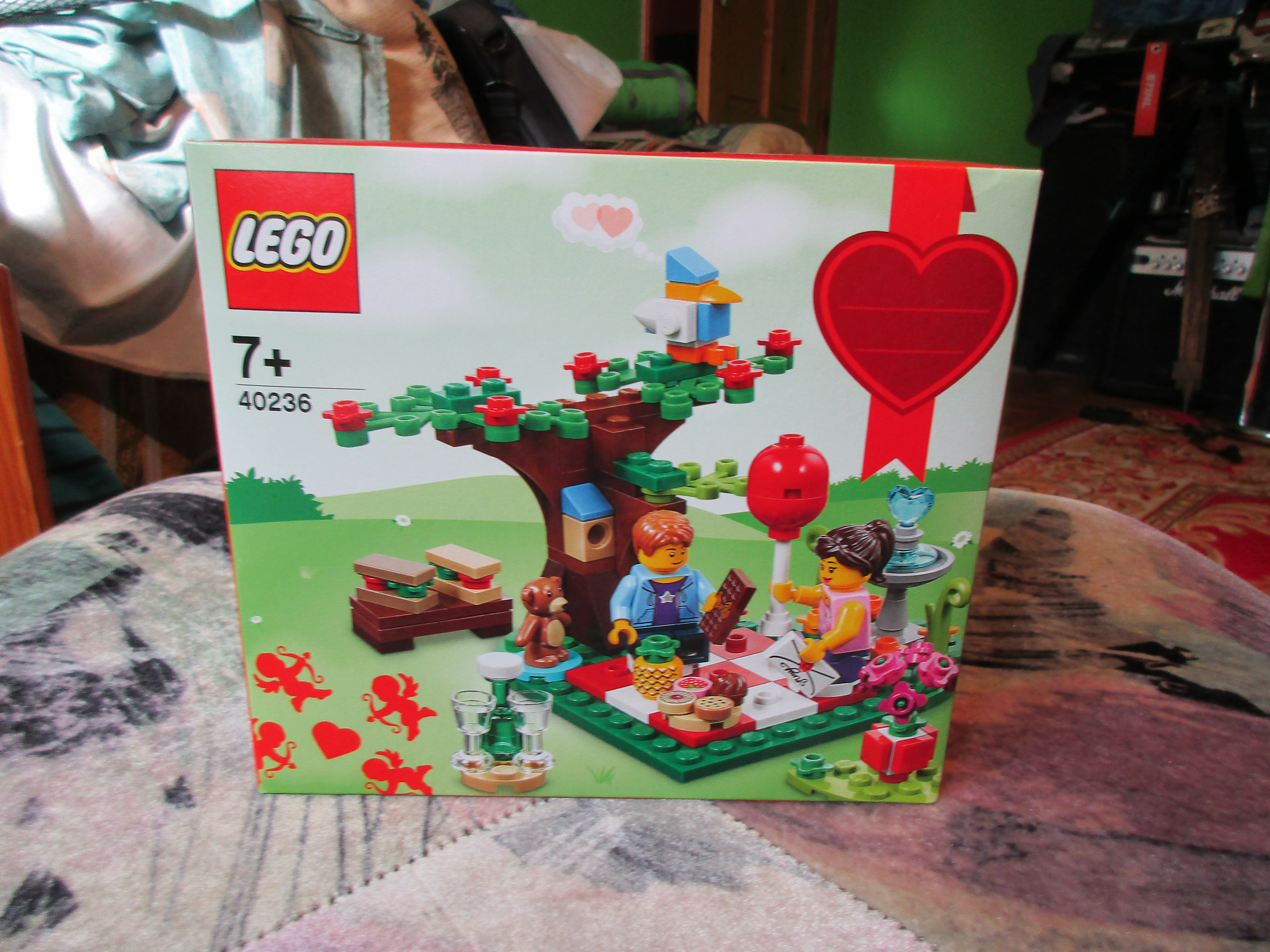 40236box.jpg