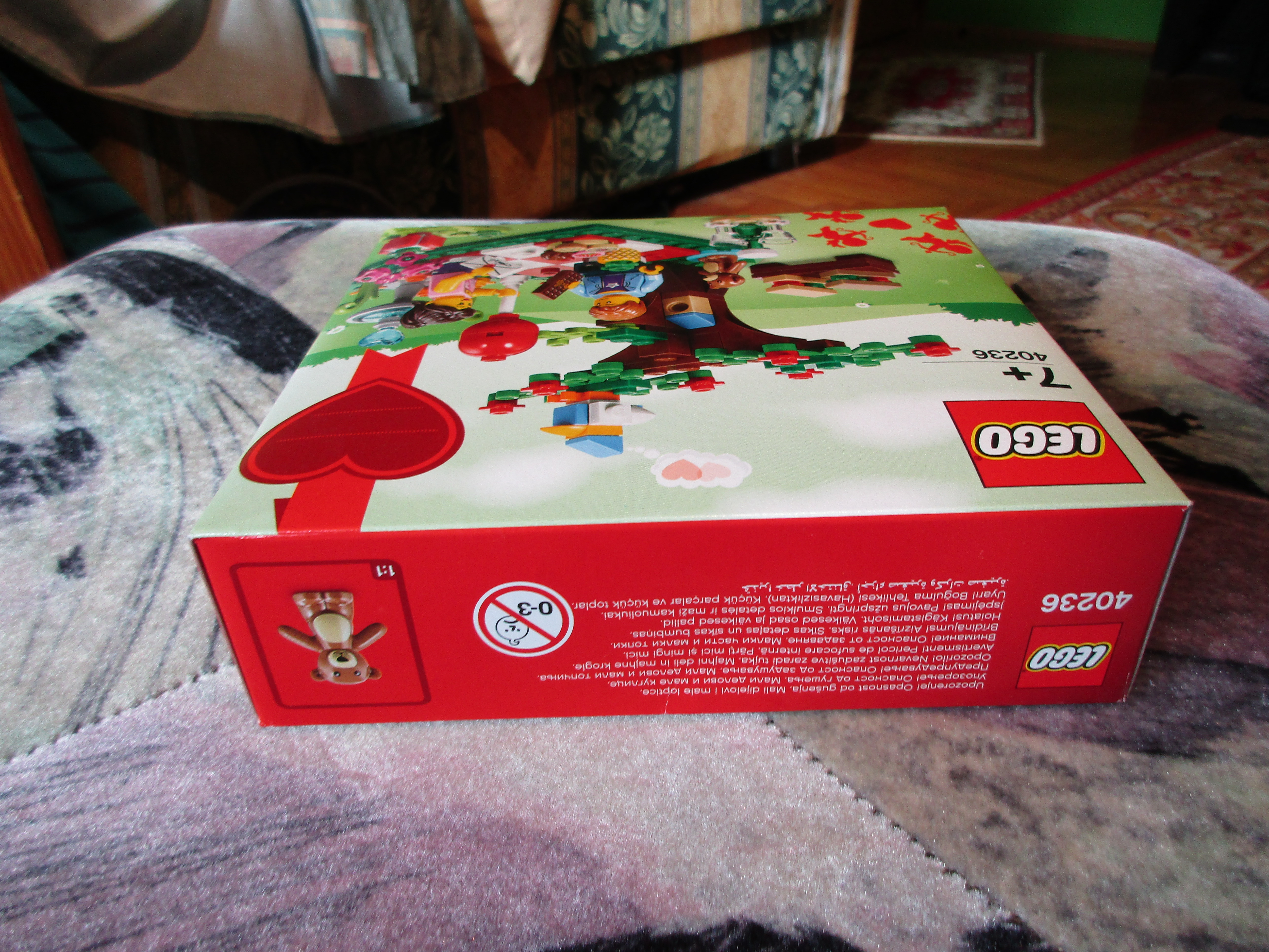 40236box8.jpg