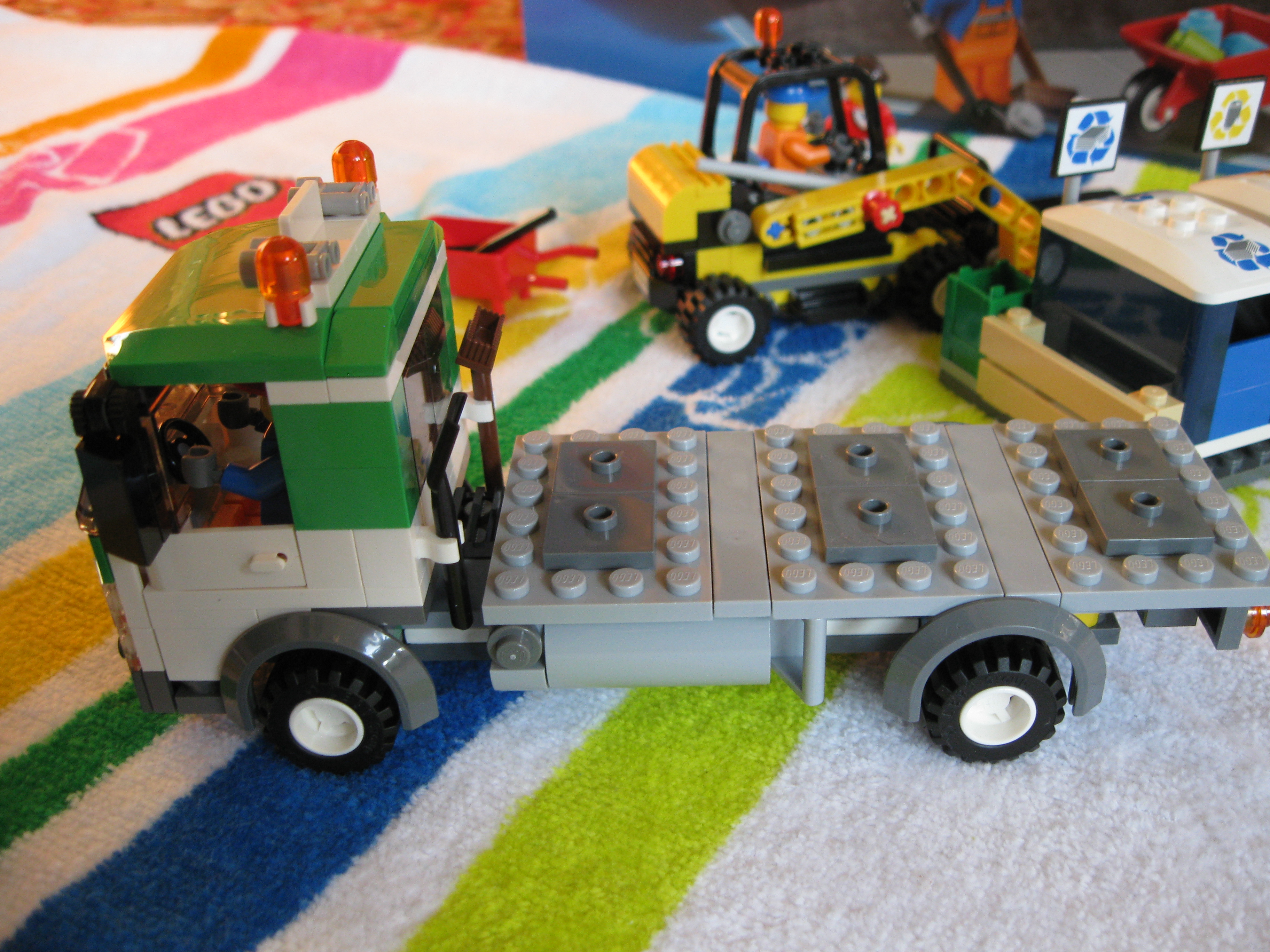 4206truckemptyleft.jpg