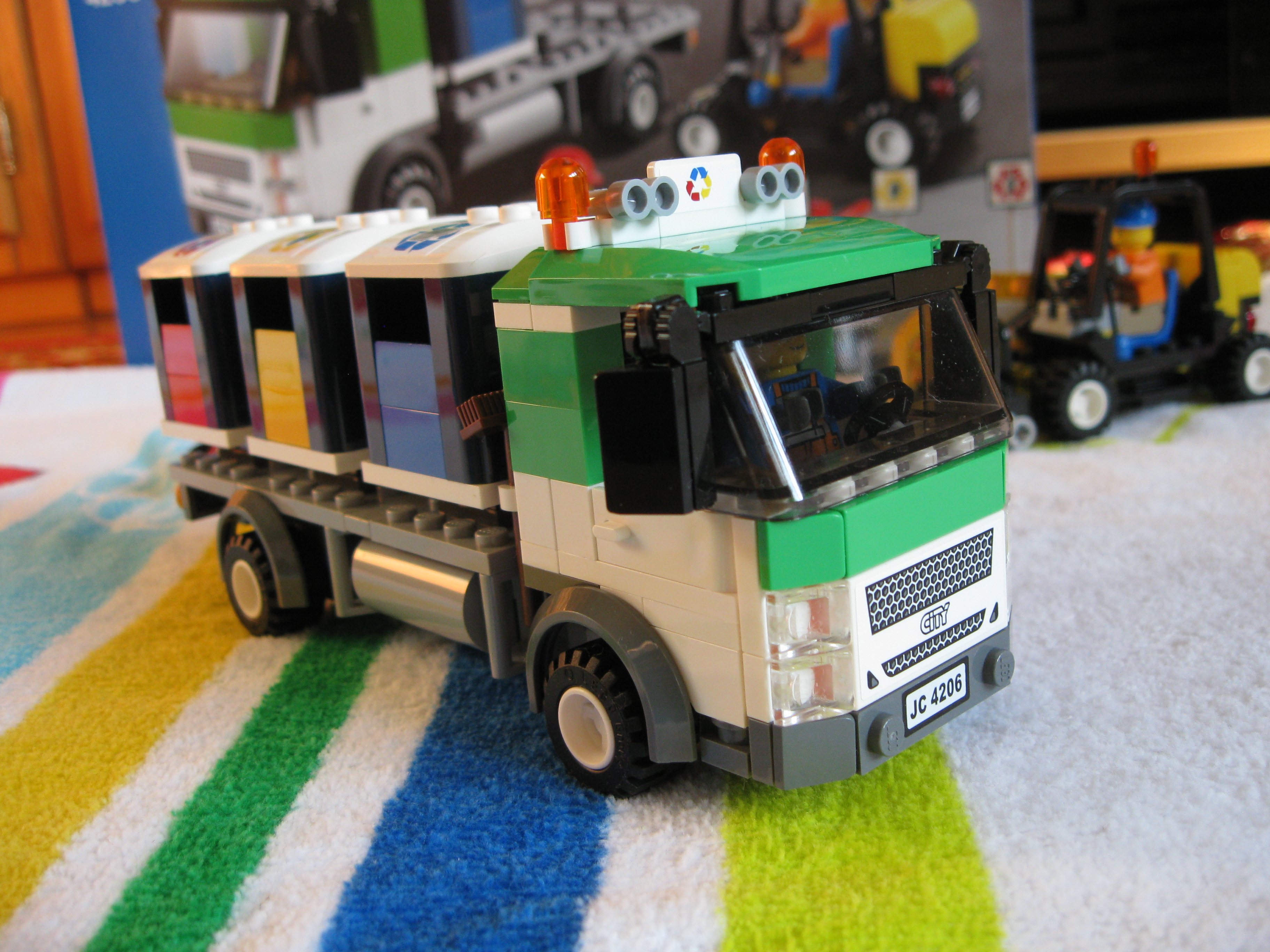 4206truckside4.jpg
