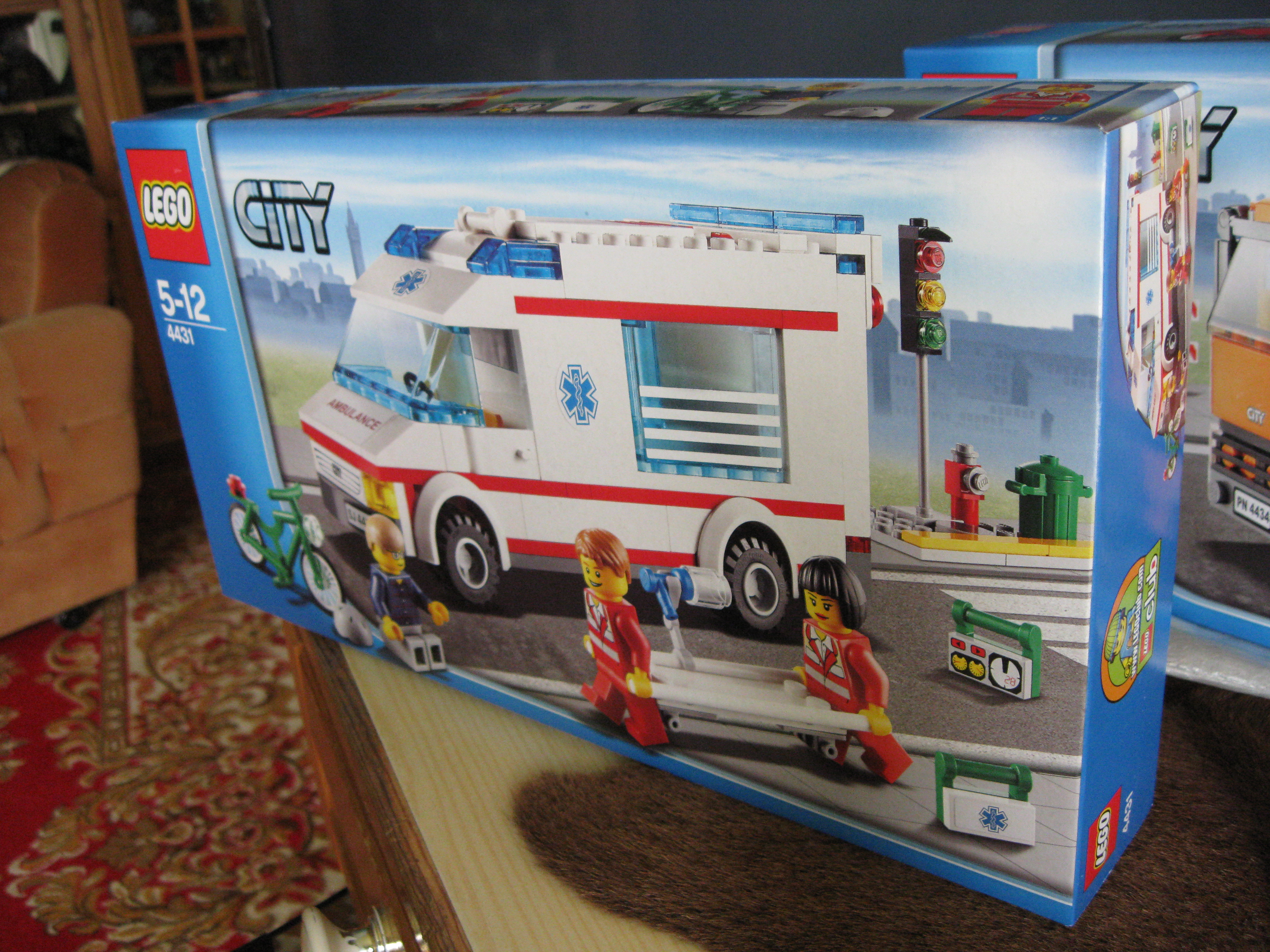 4431box2.jpg