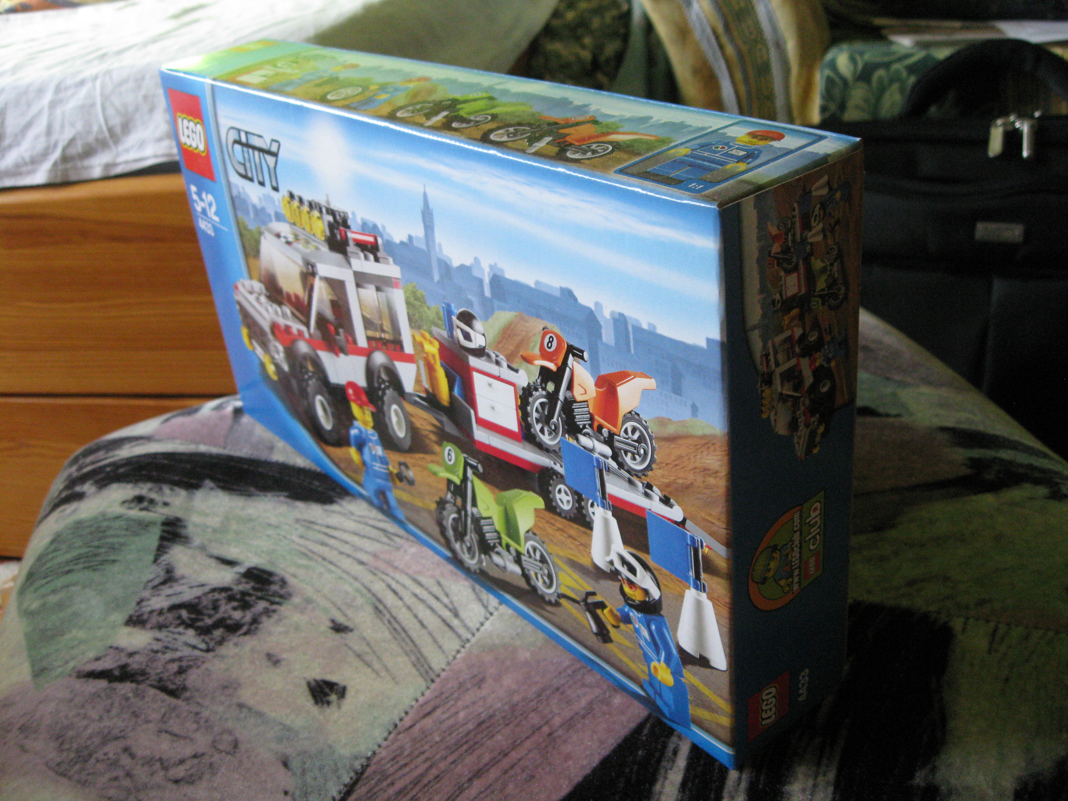 4433box2.jpg