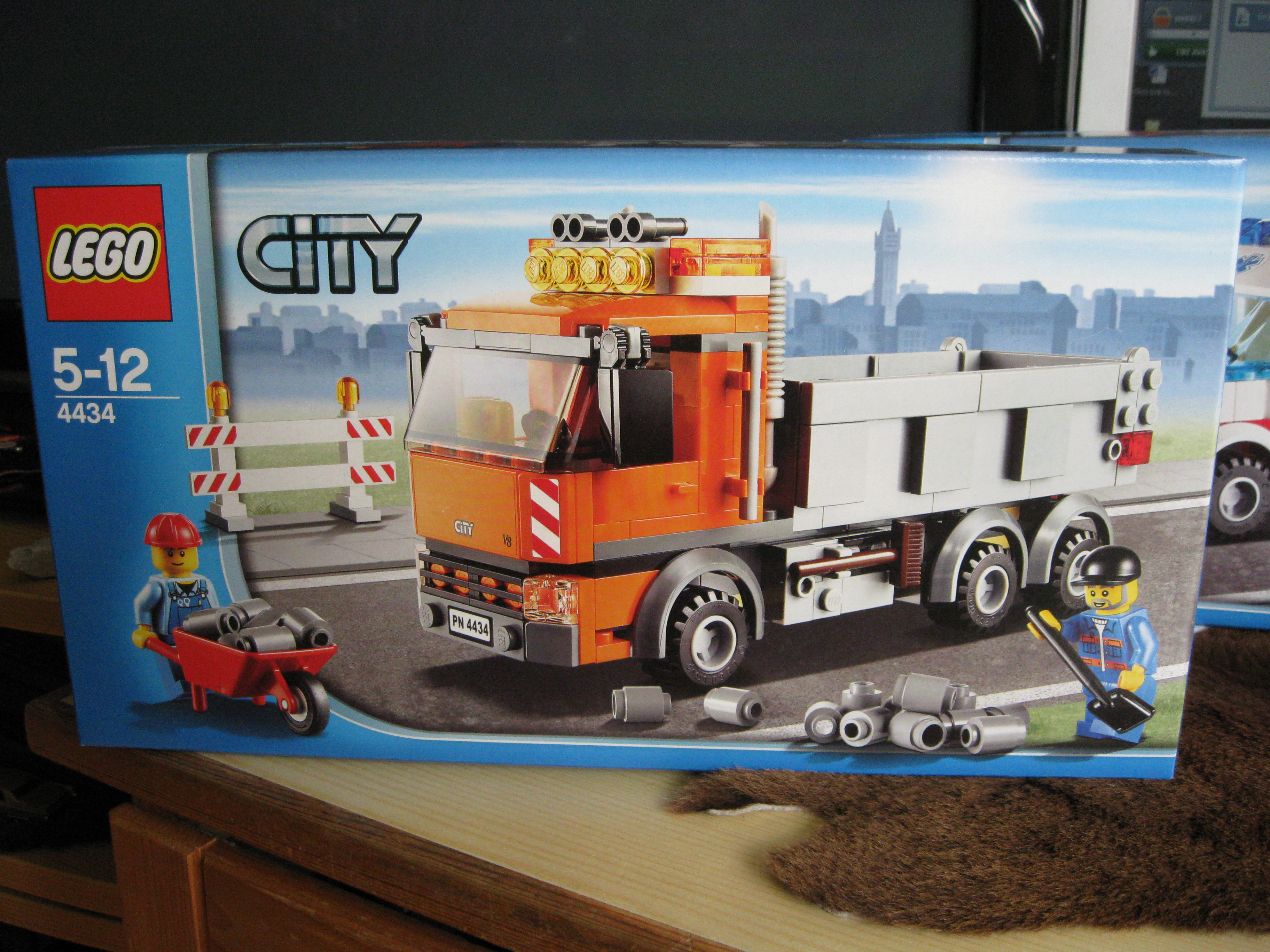 4434box.jpg