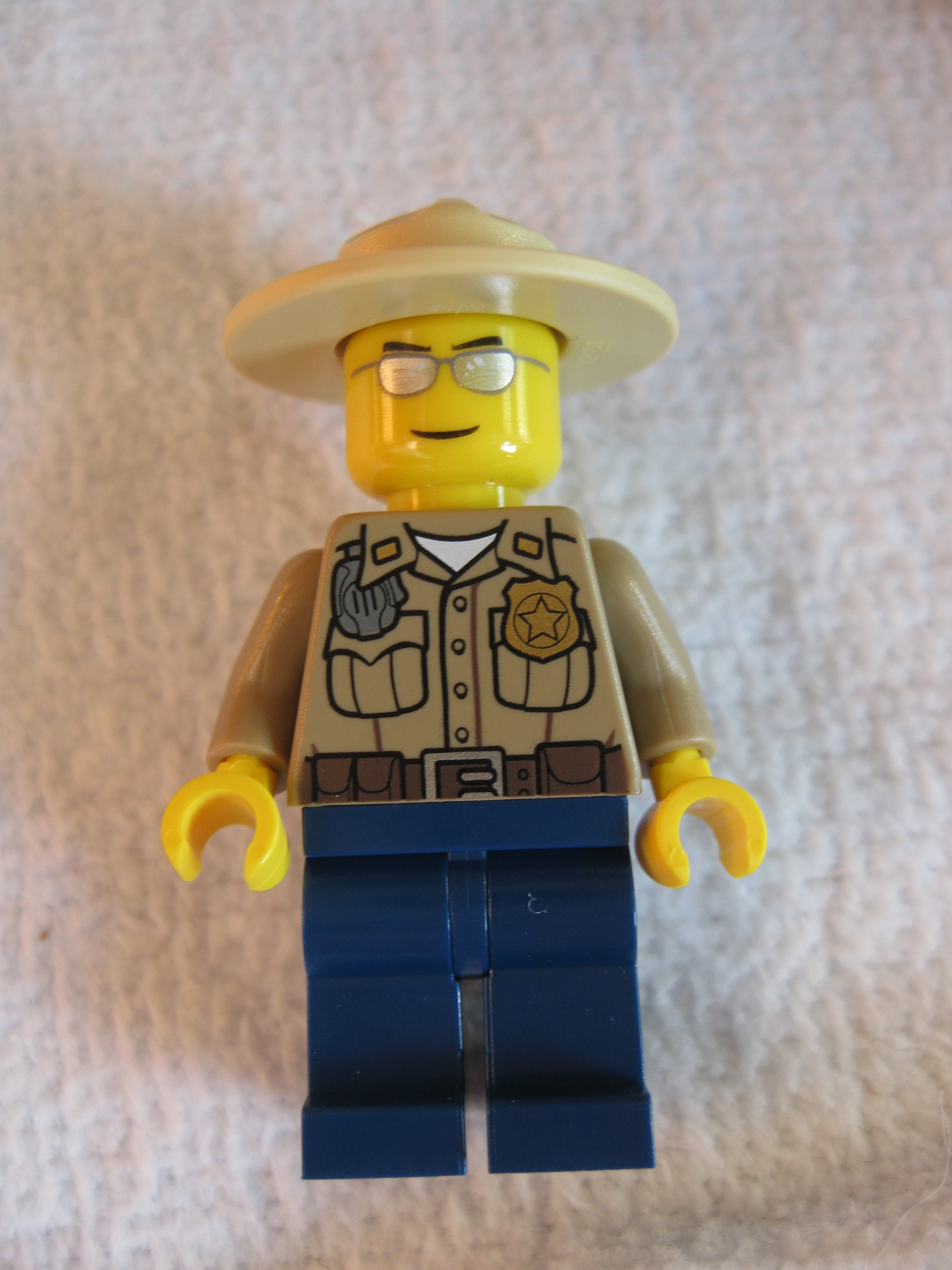 4436policeman.jpg