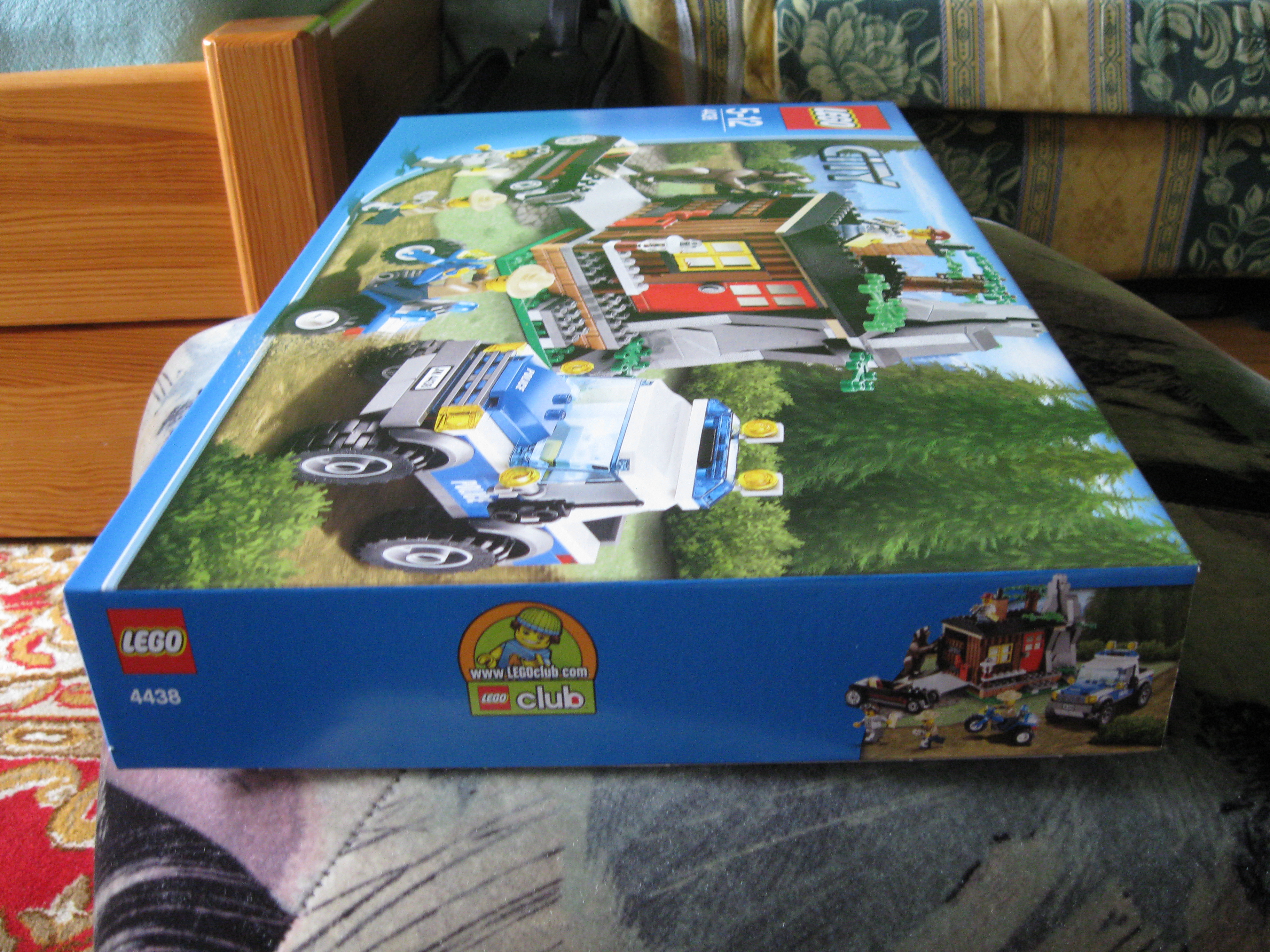 4438box7.jpg
