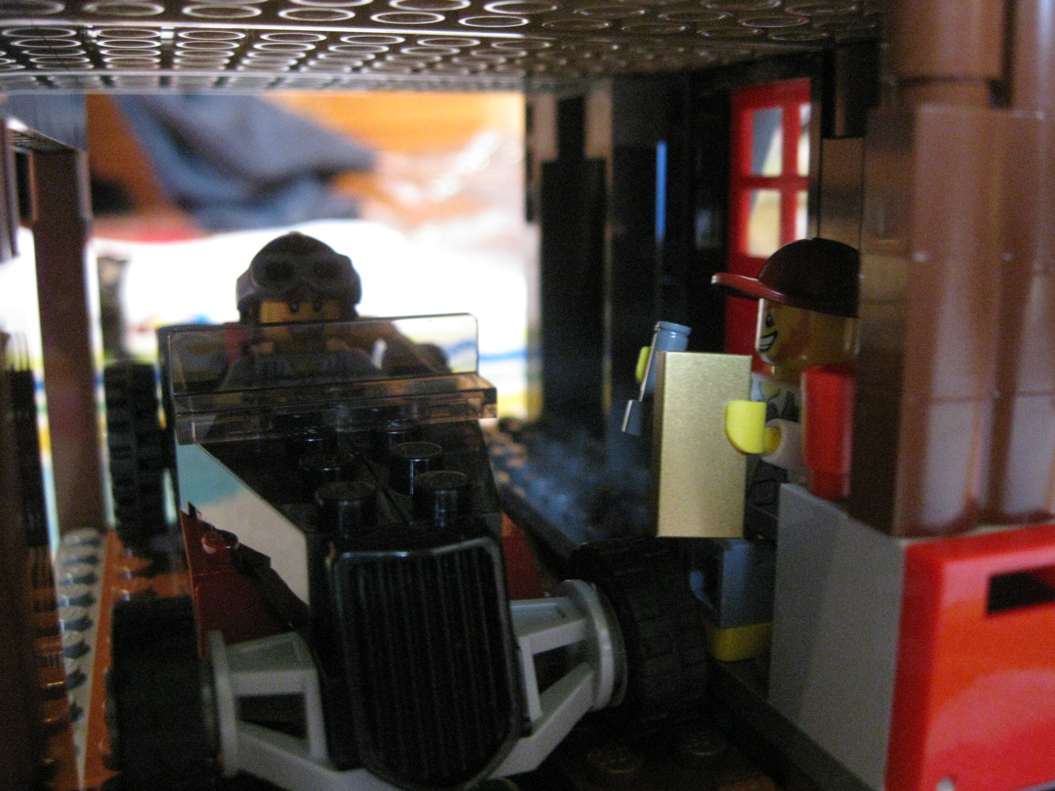 4438hideoutinside10.jpg