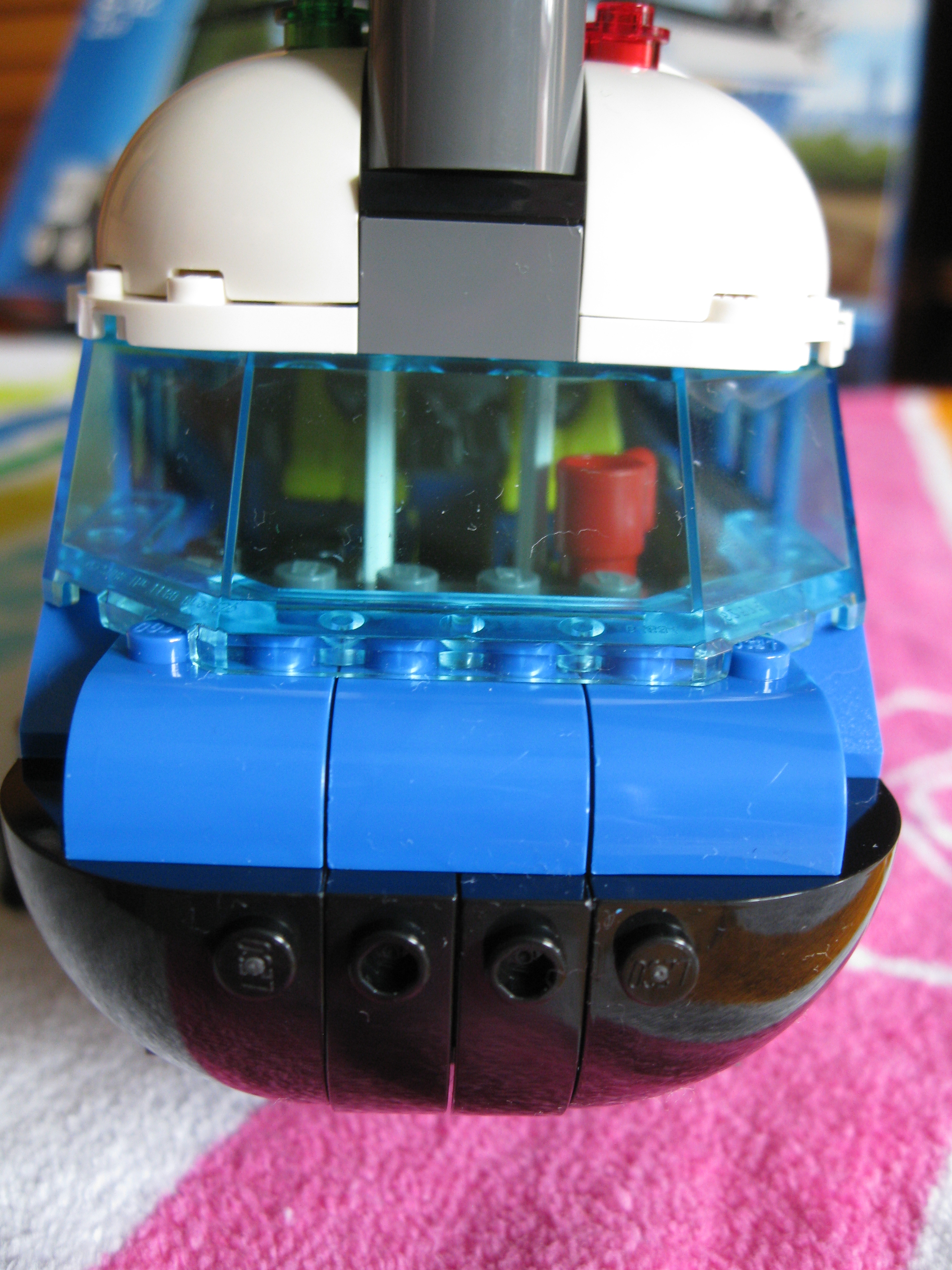 4439helicopterfront2.jpg
