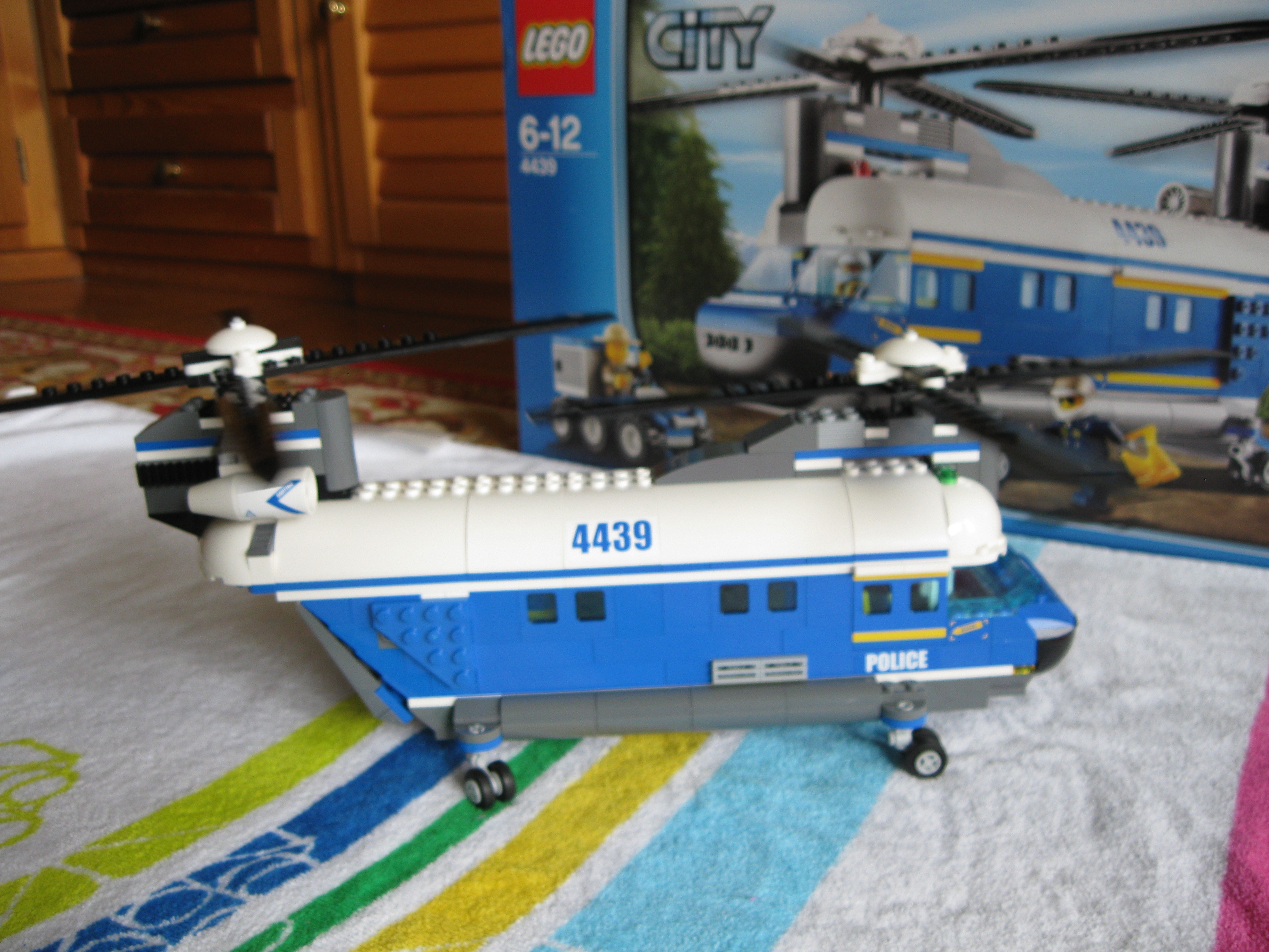 4439helicopterright.jpg