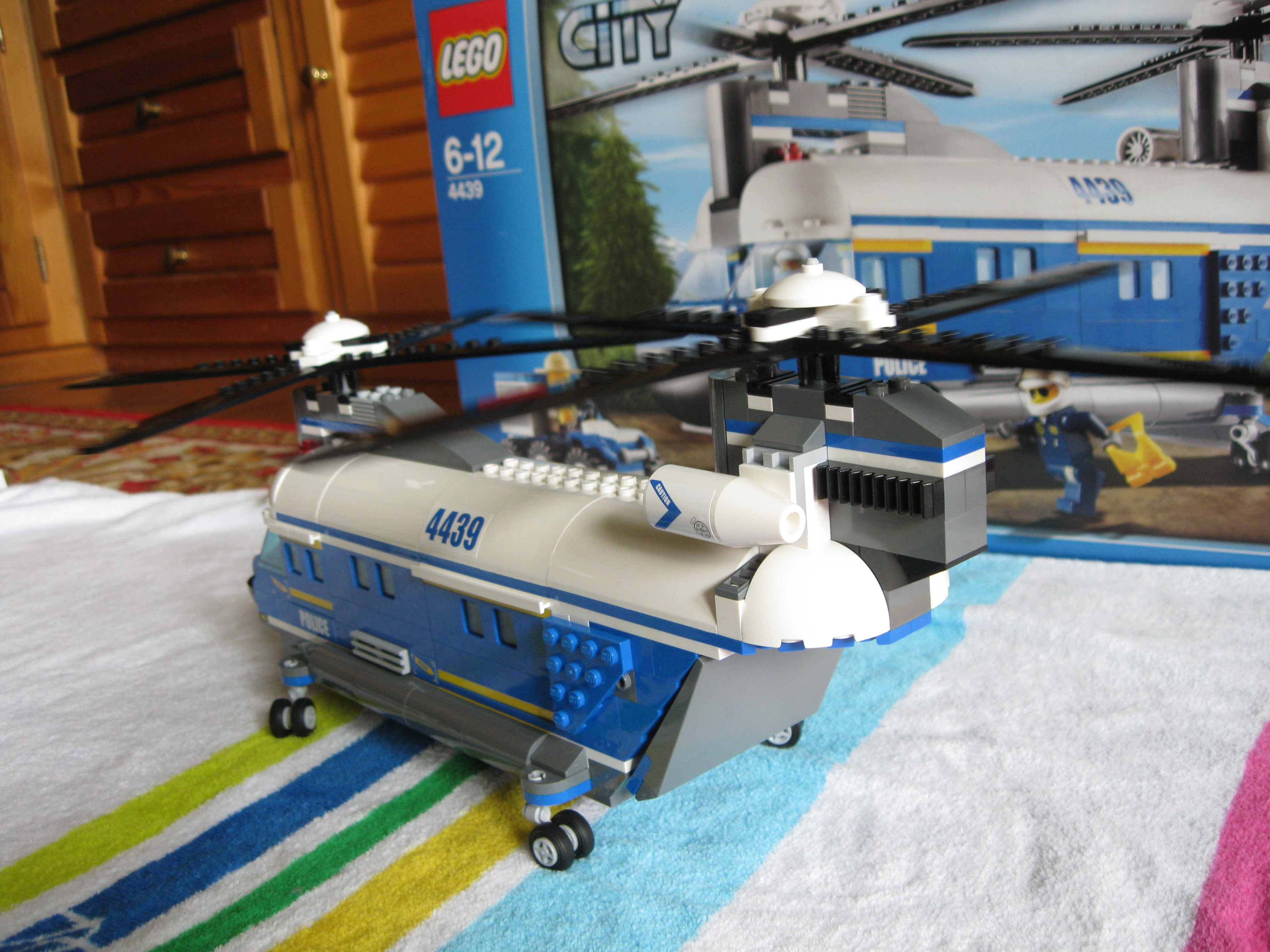 4439helicopterside2.jpg