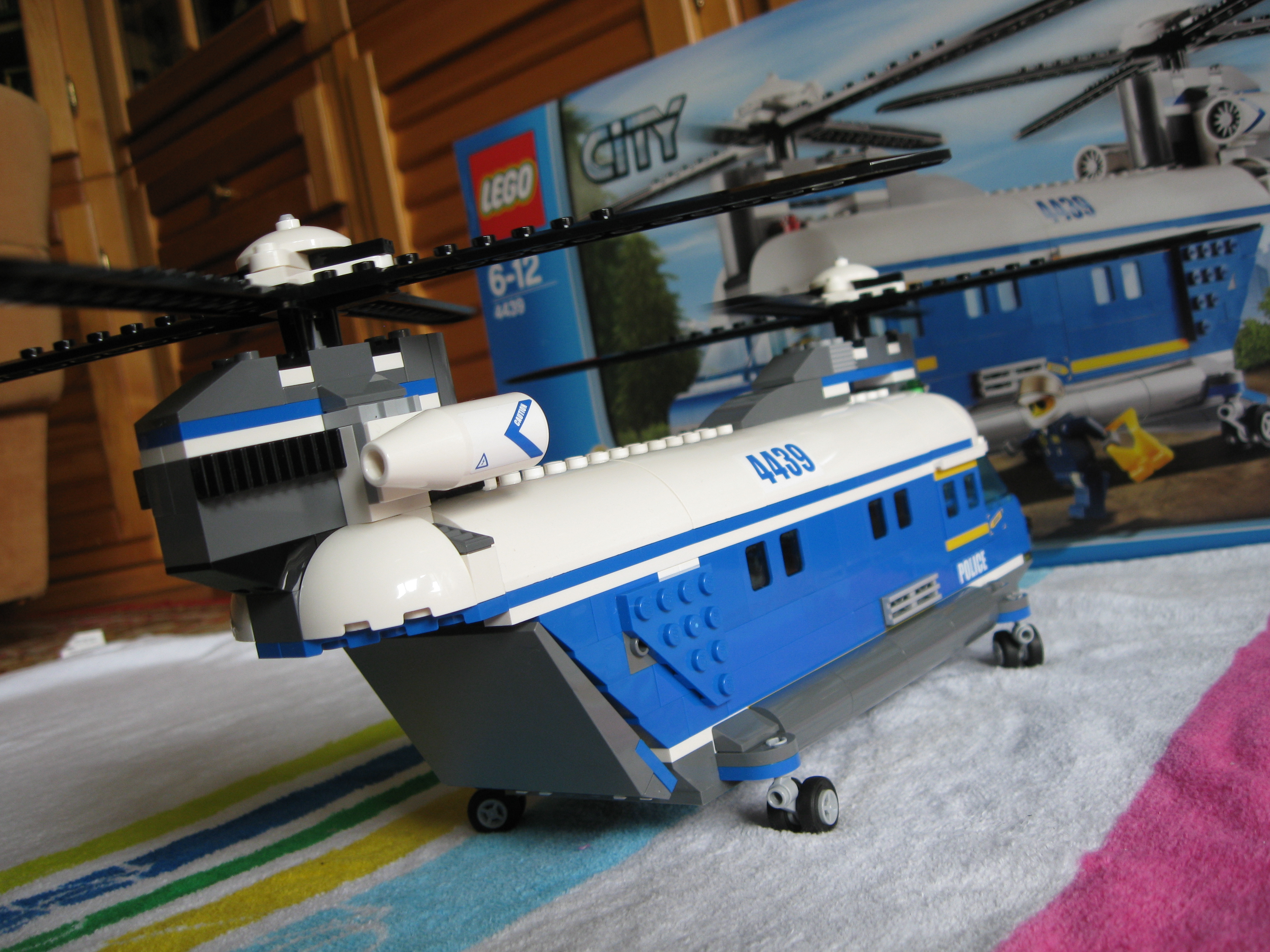 4439helicopterside3.jpg