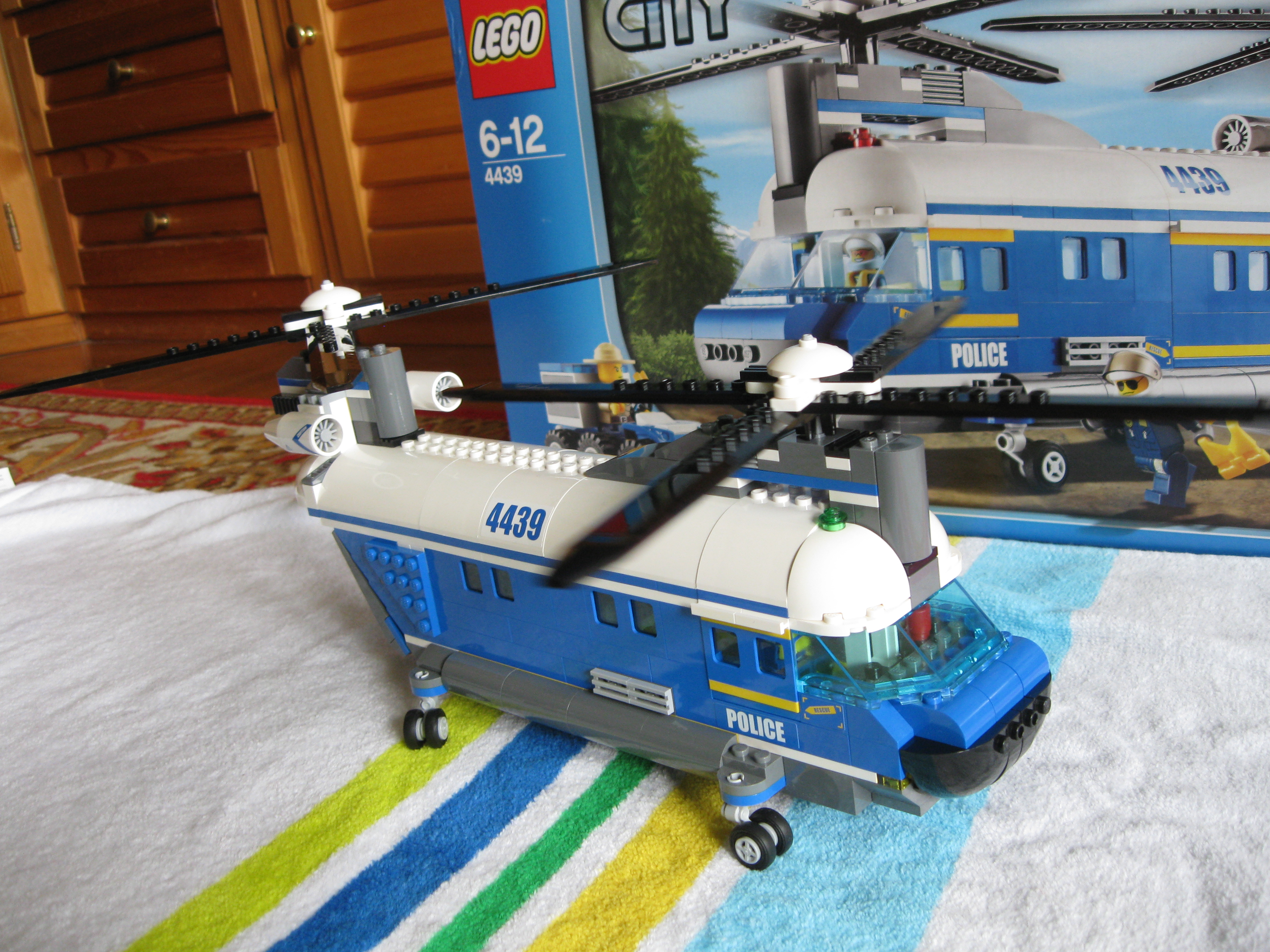 4439helicopterside4.jpg