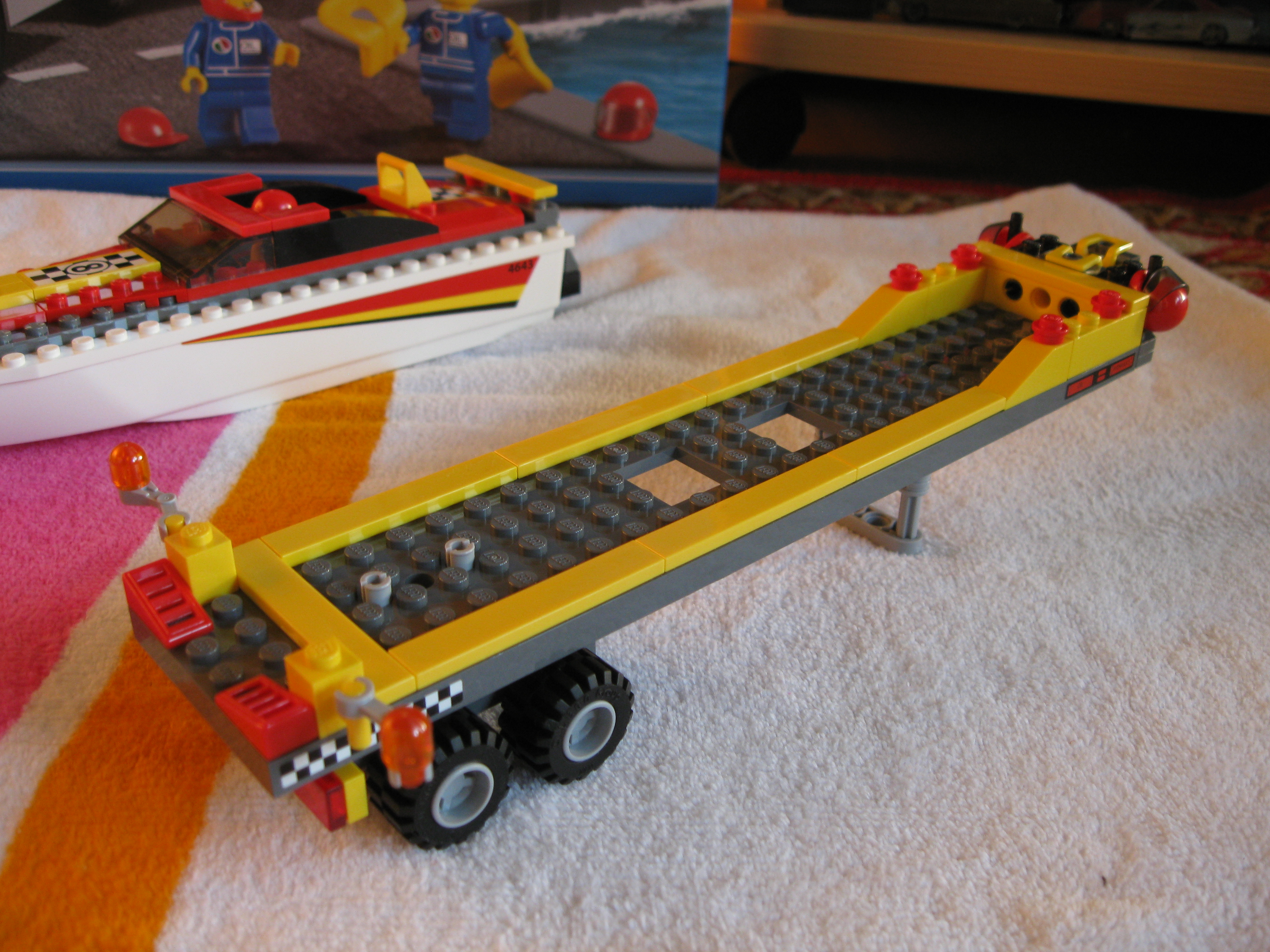 4643trailerside2.jpg