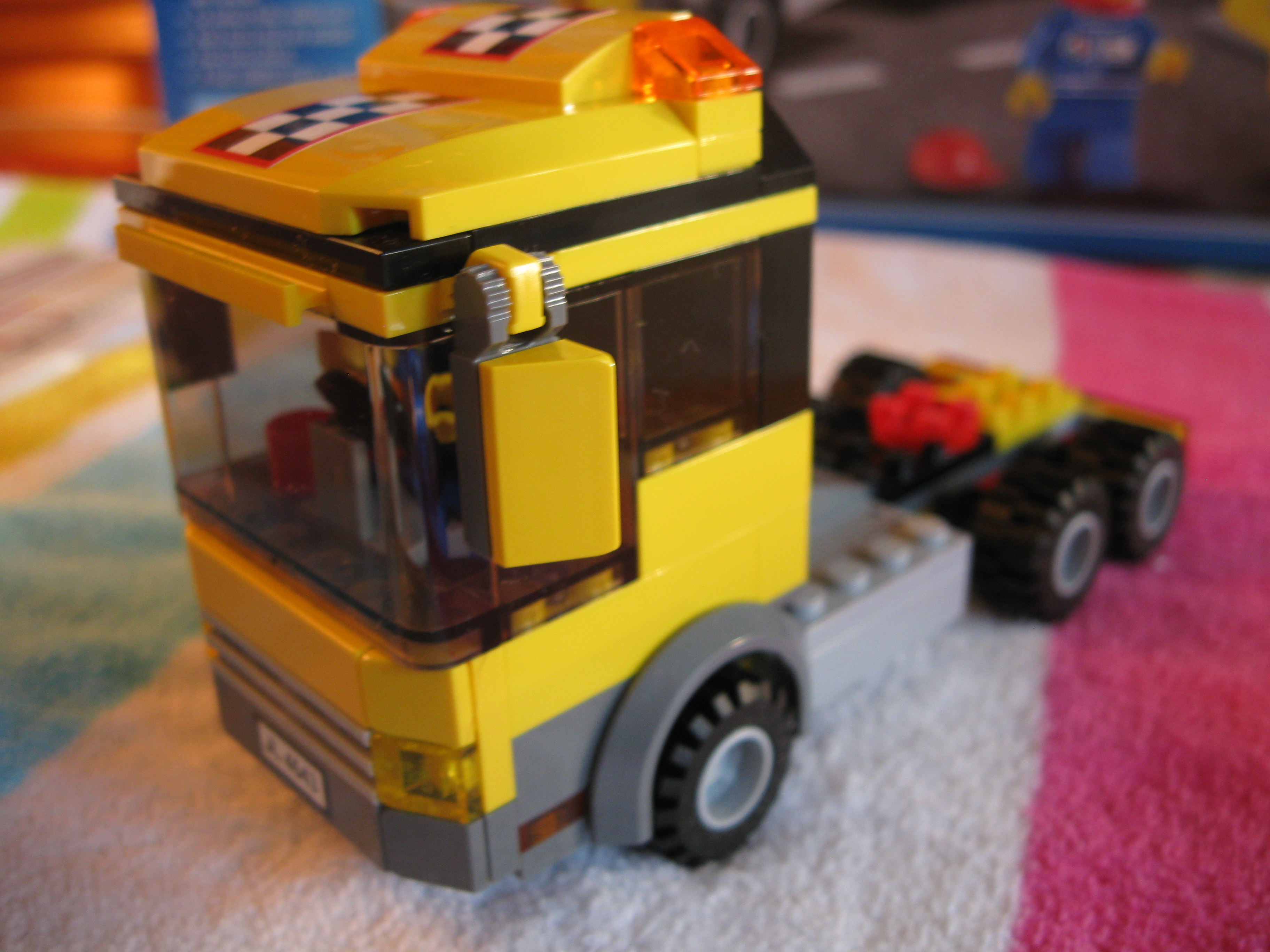 4643truckside.jpg