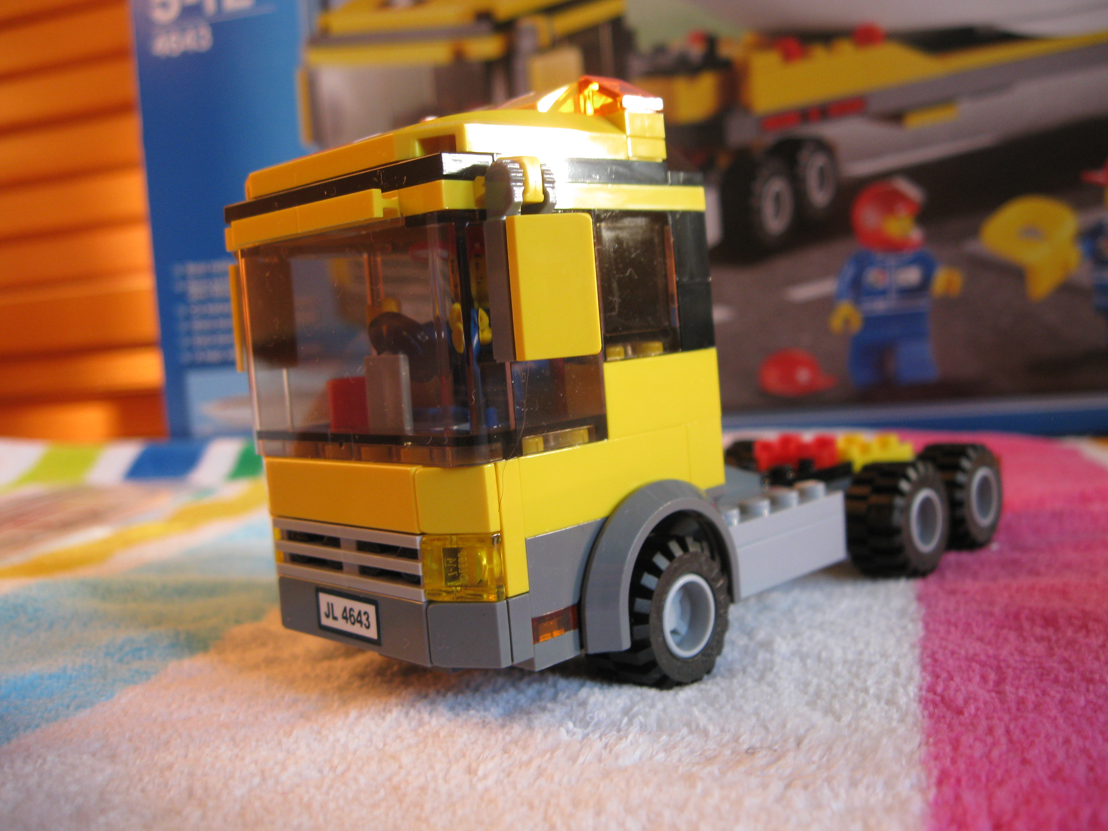 4643truckside2.jpg