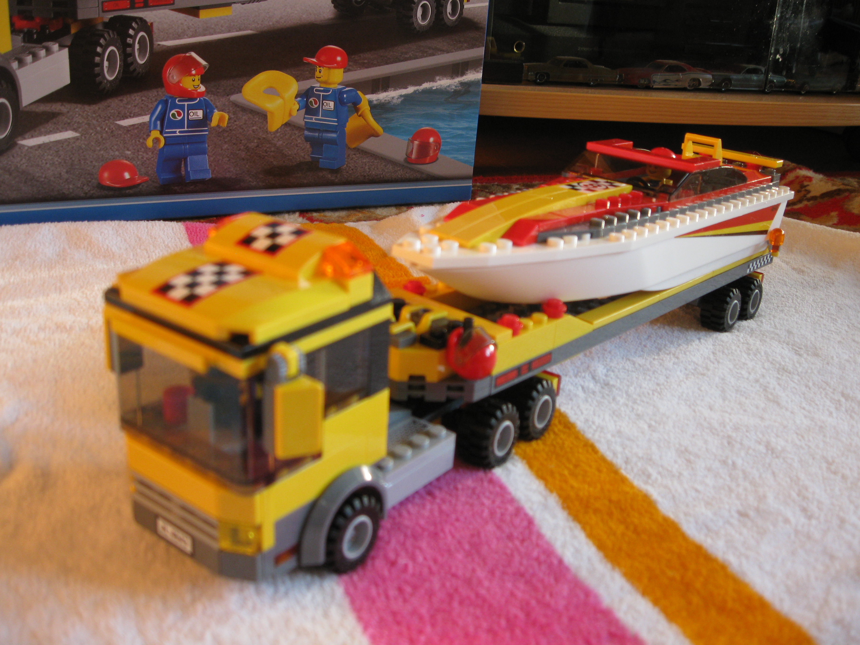 4643truckwithtrailerandboat.jpg
