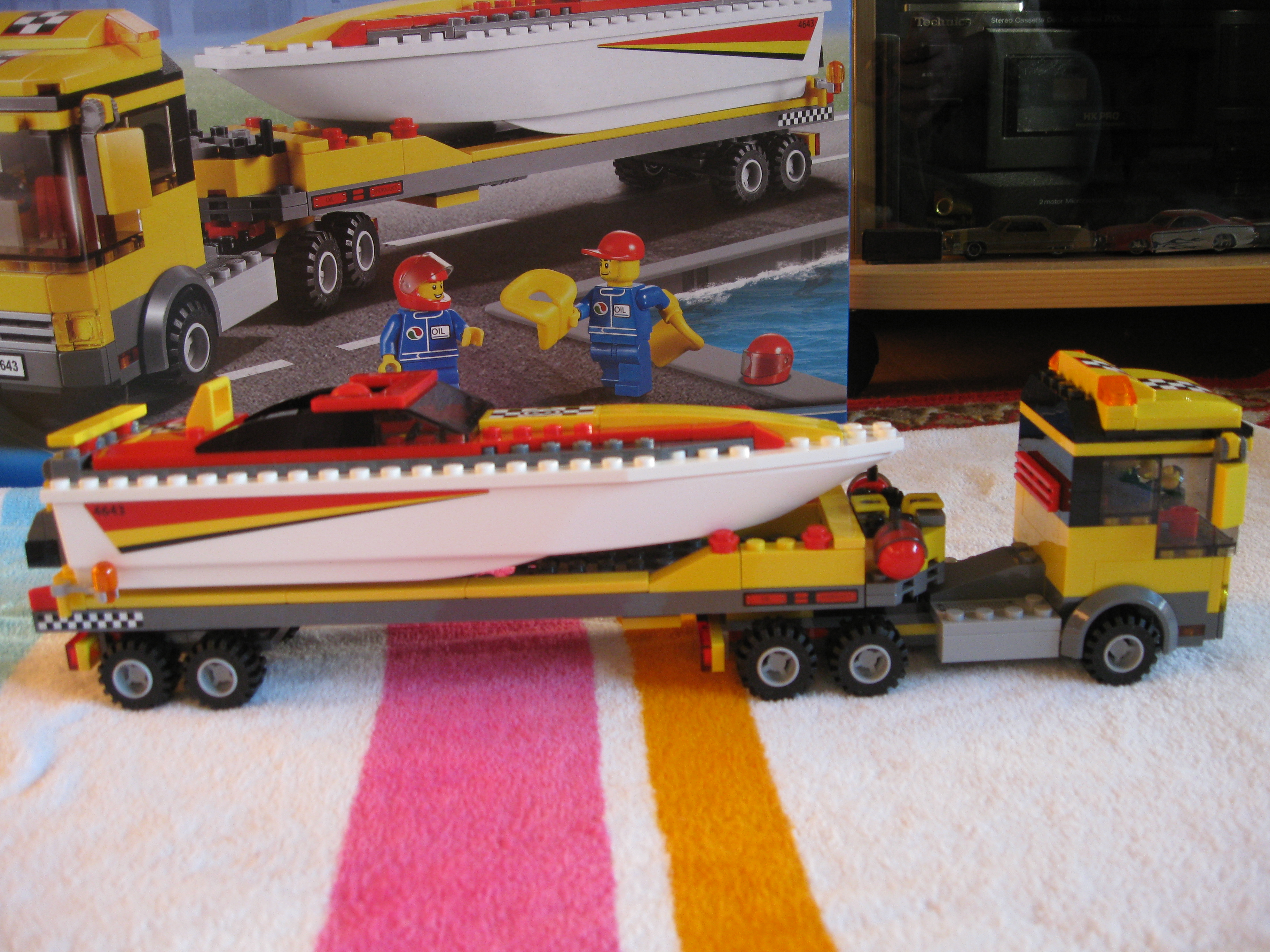 4643truckwithtrailerandboatright.jpg