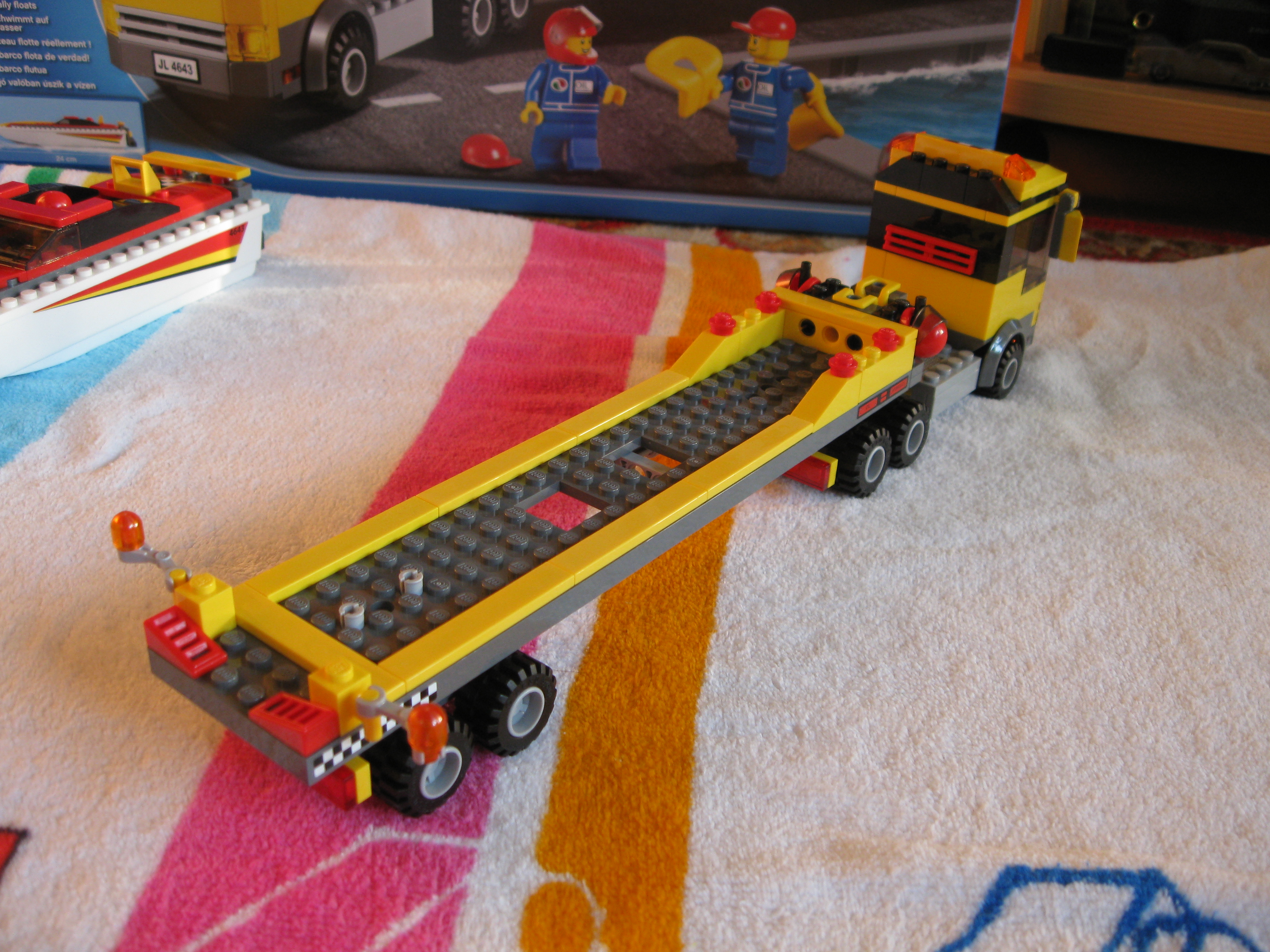 4643truckwithtrailerside2.jpg