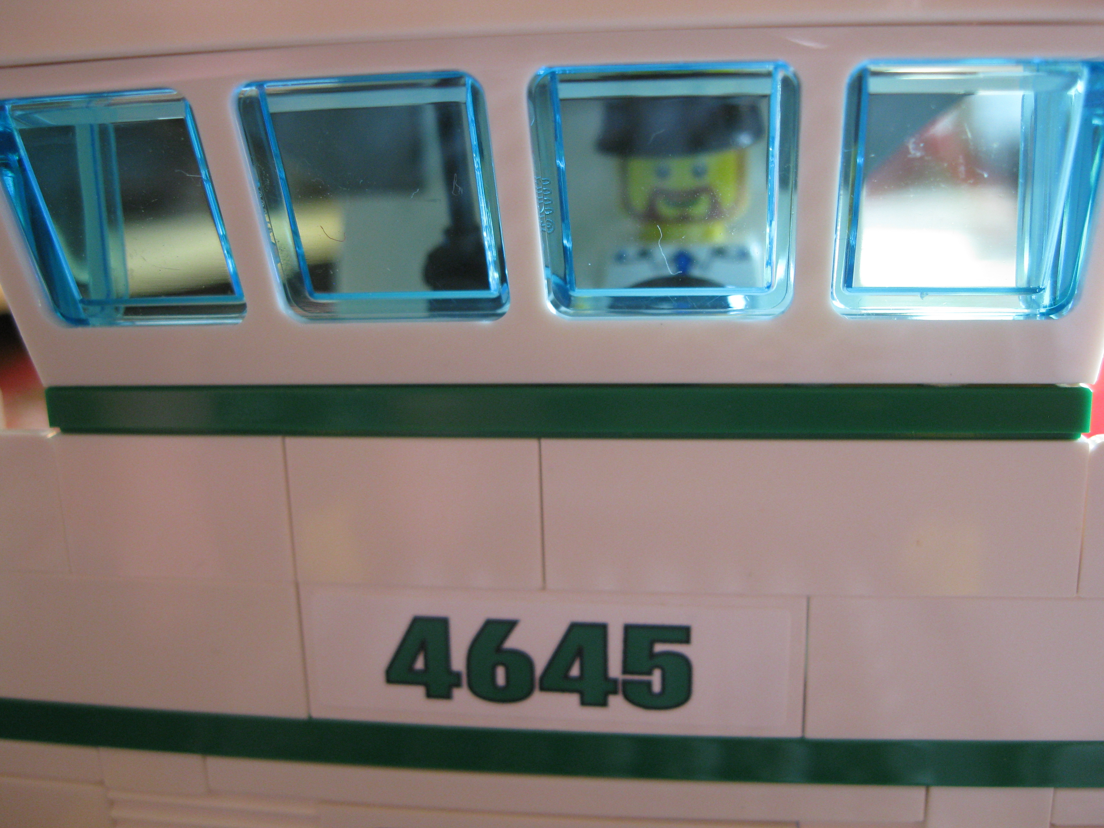 4645shipinside4.jpg