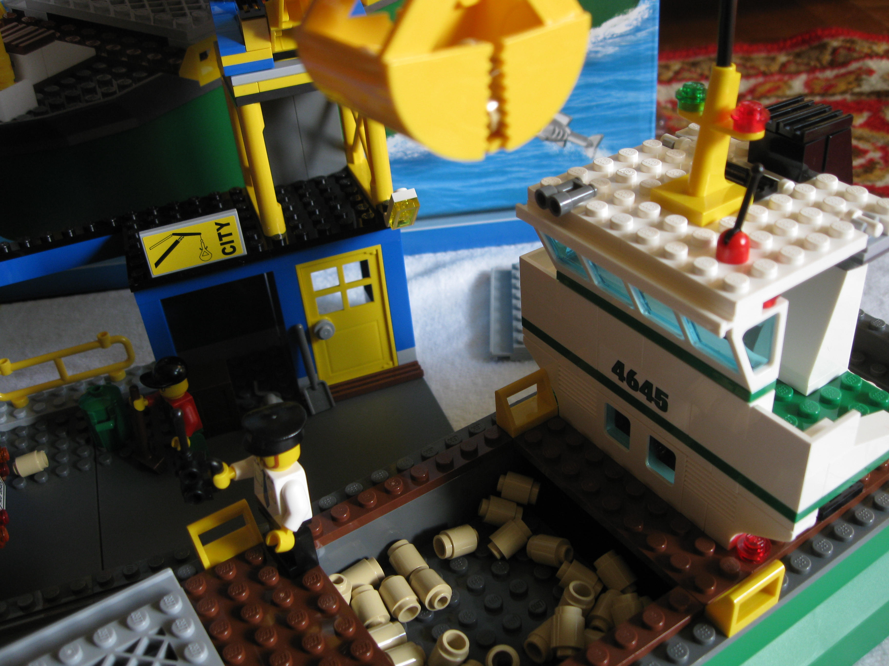 4645shiploading.jpg