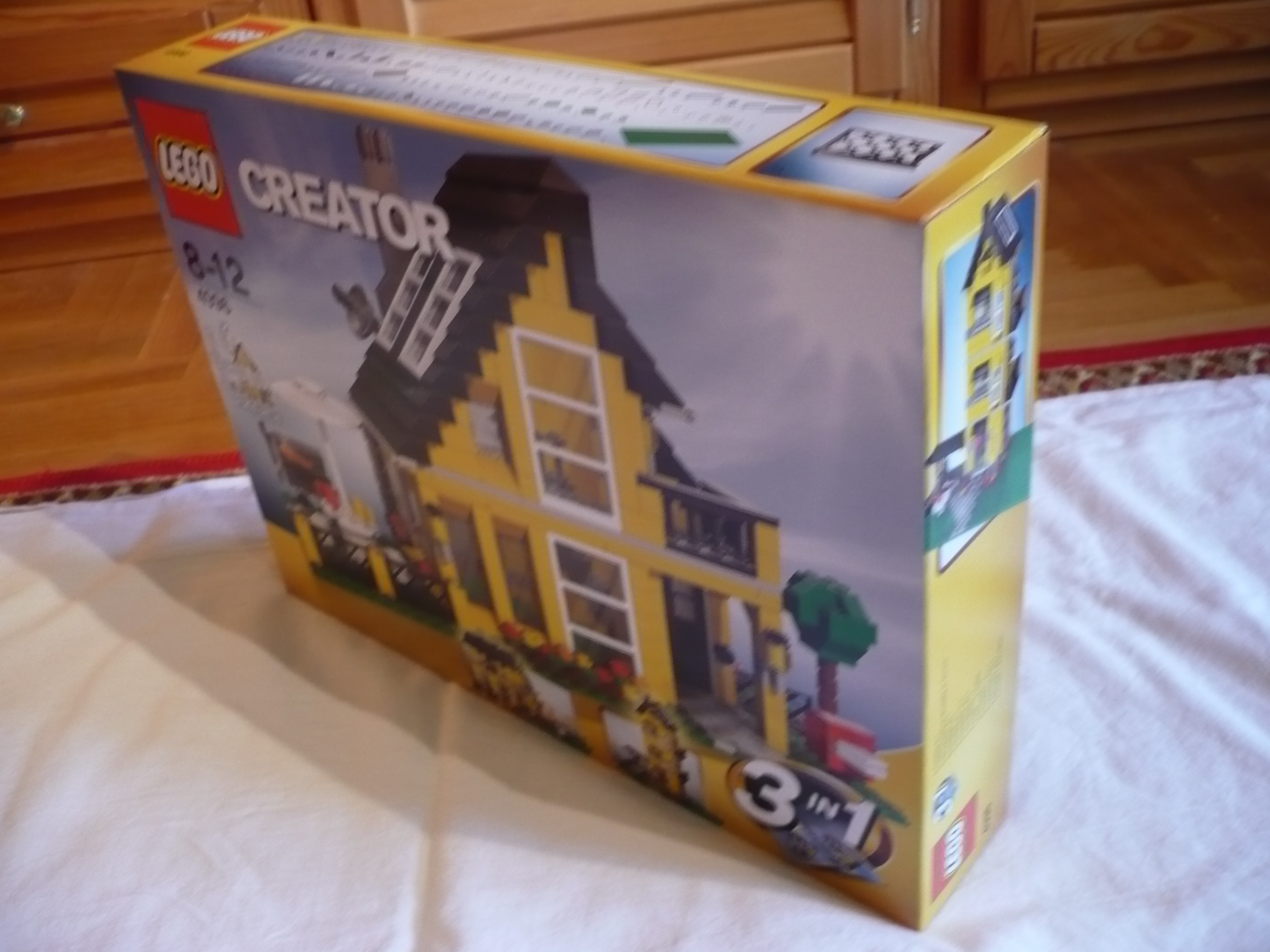4996box2.jpg