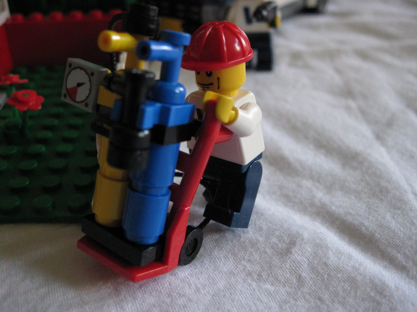 4999equipment3.jpg