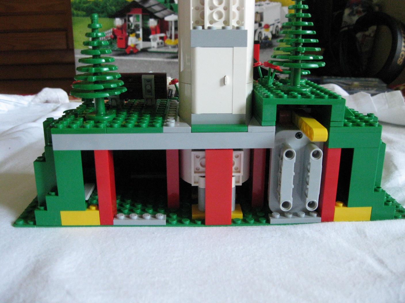 4999houseback.jpg
