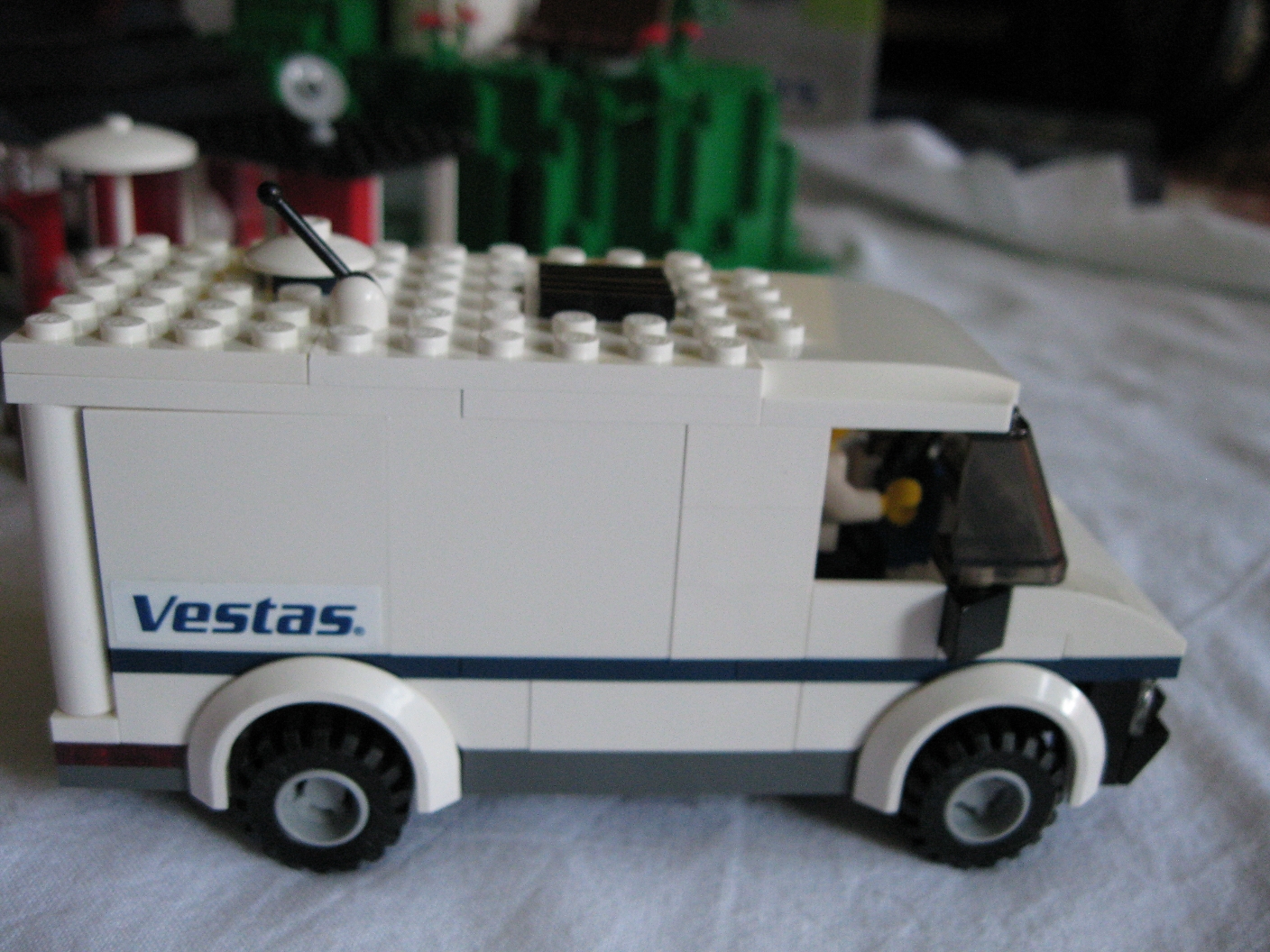 4999vanright.jpg