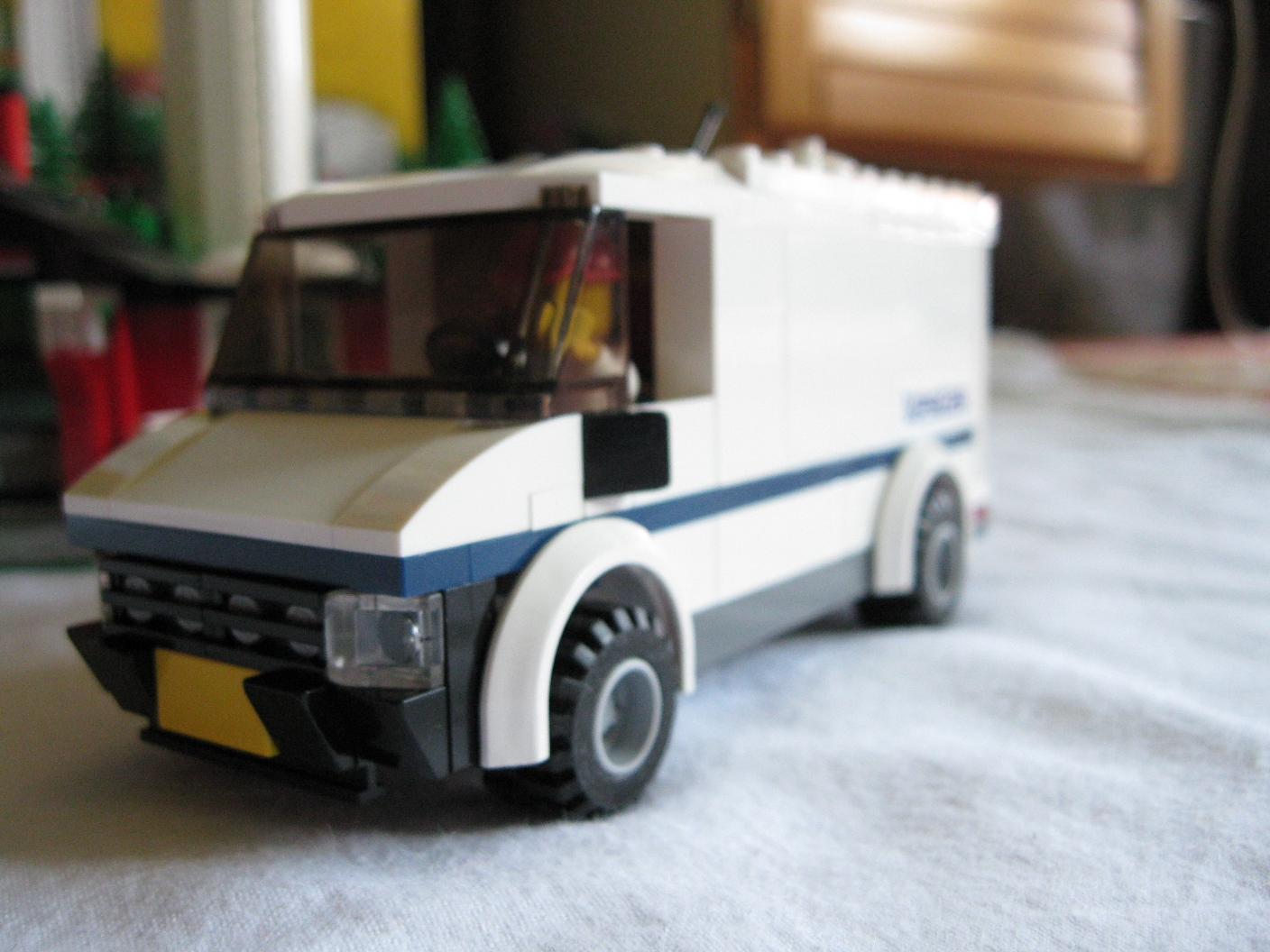 4999vanside3.jpg