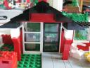 4999housefront.jpg