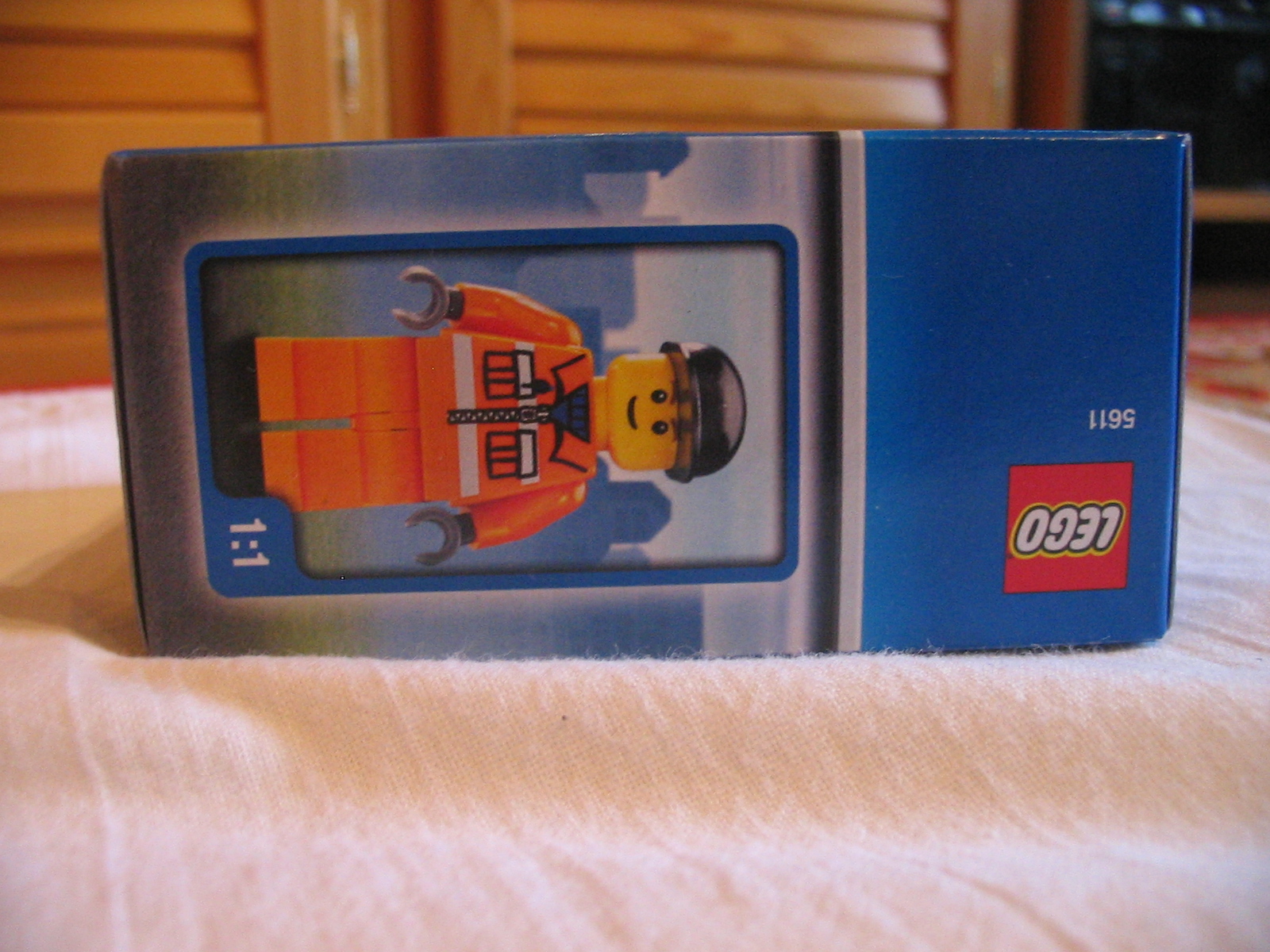 5611box4.jpg