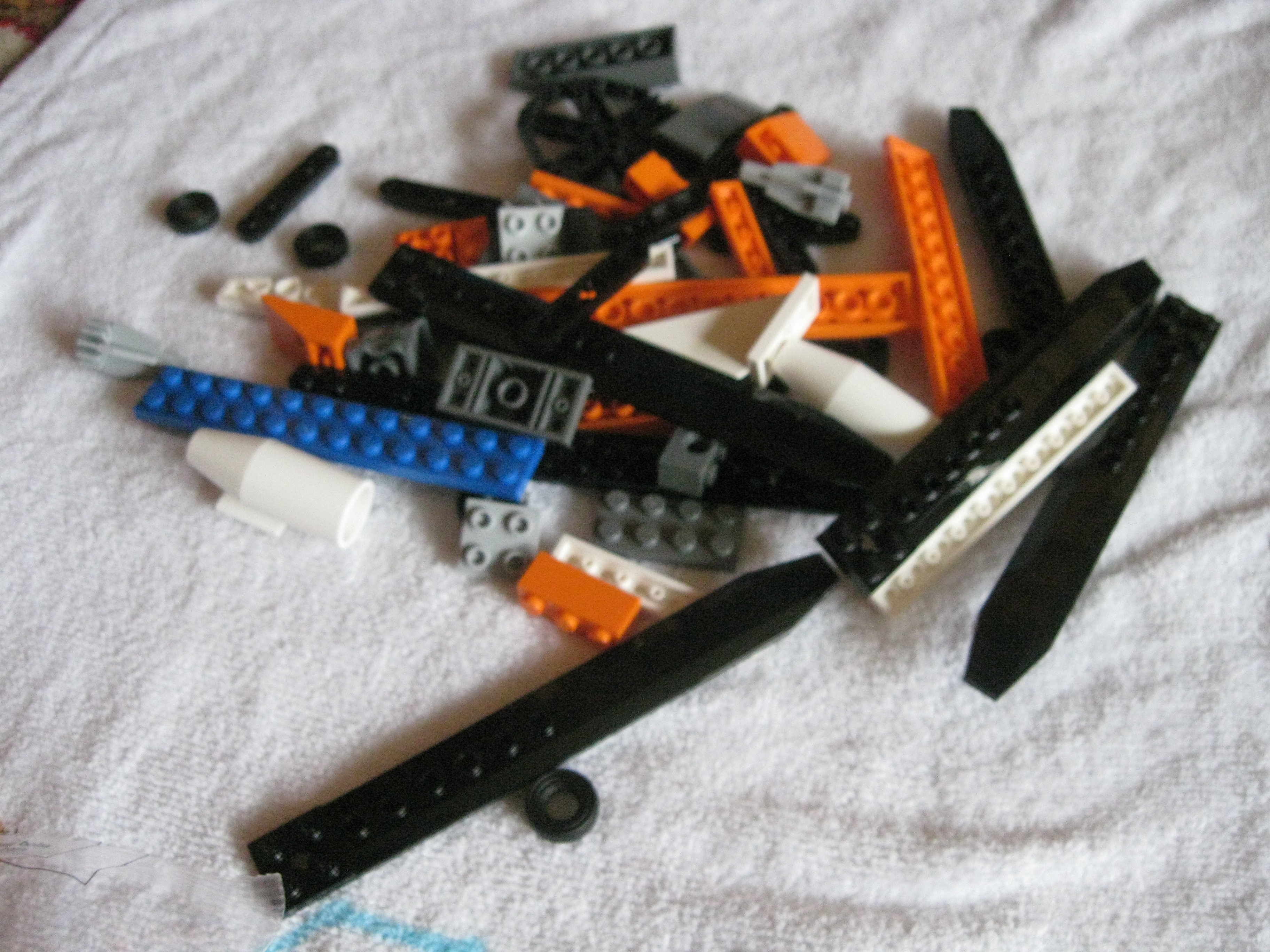 60013f.jpg