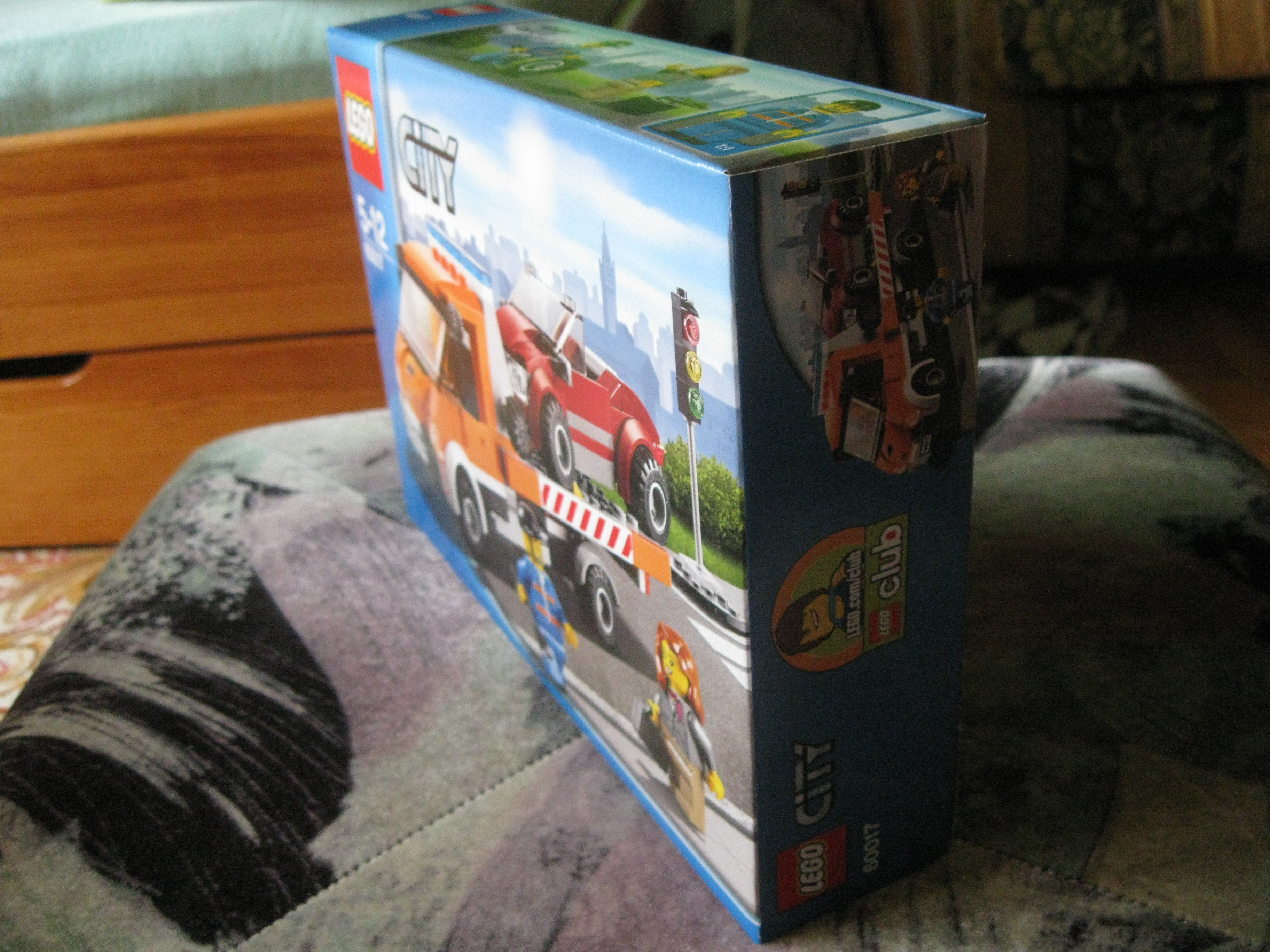 60017box2.jpg