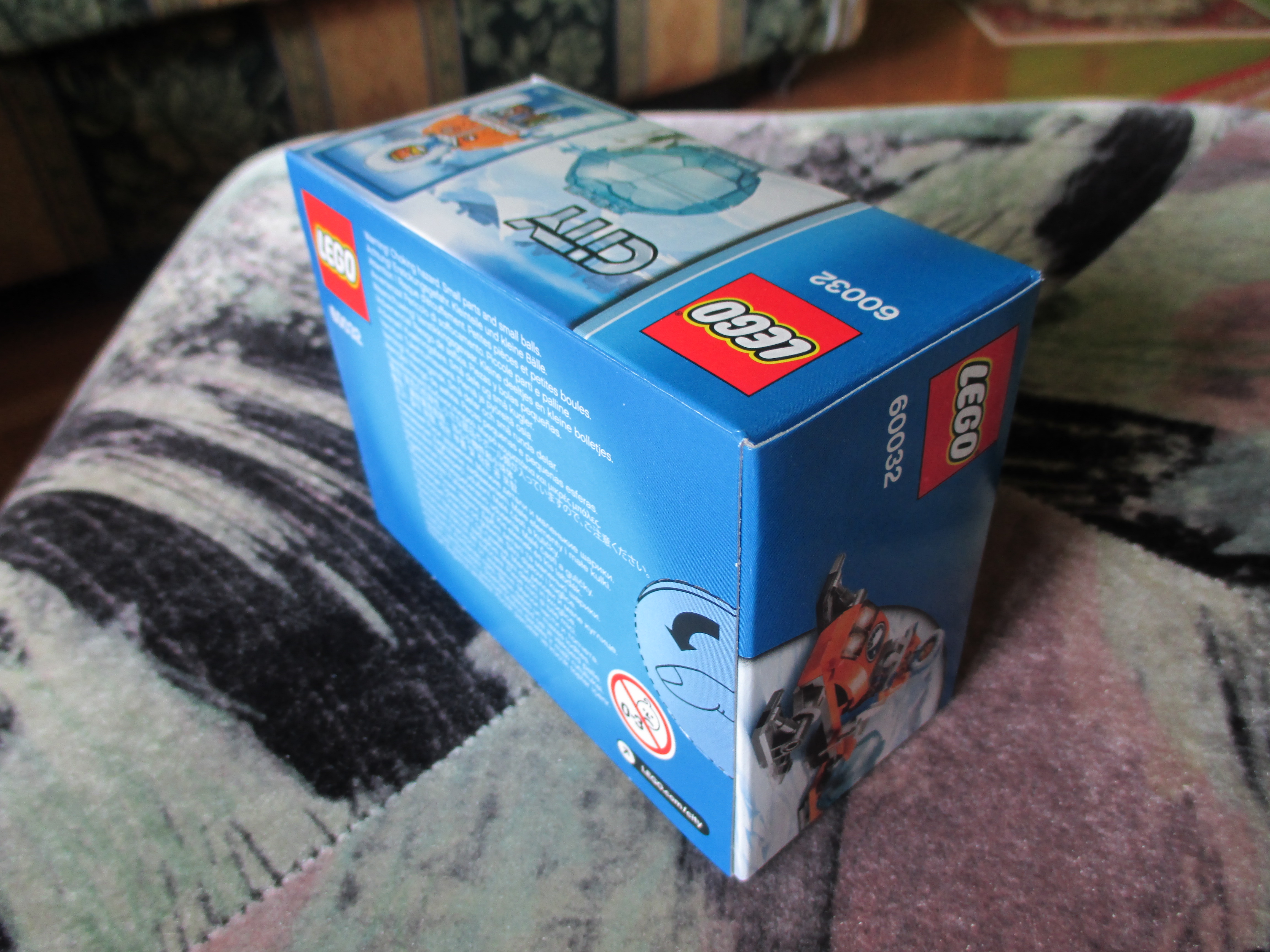 60032box4.jpg