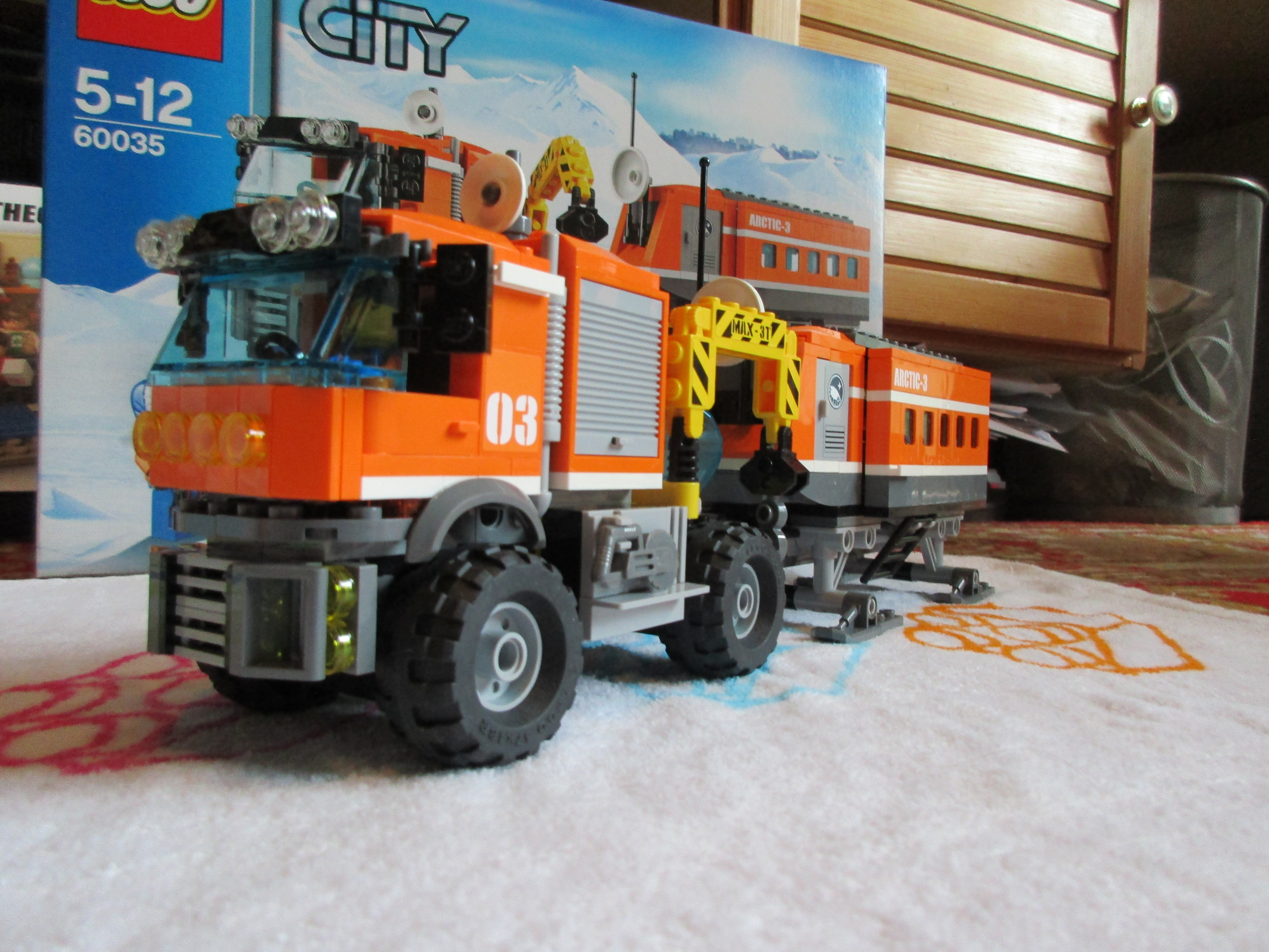 60035truckwithtrailer2.jpg