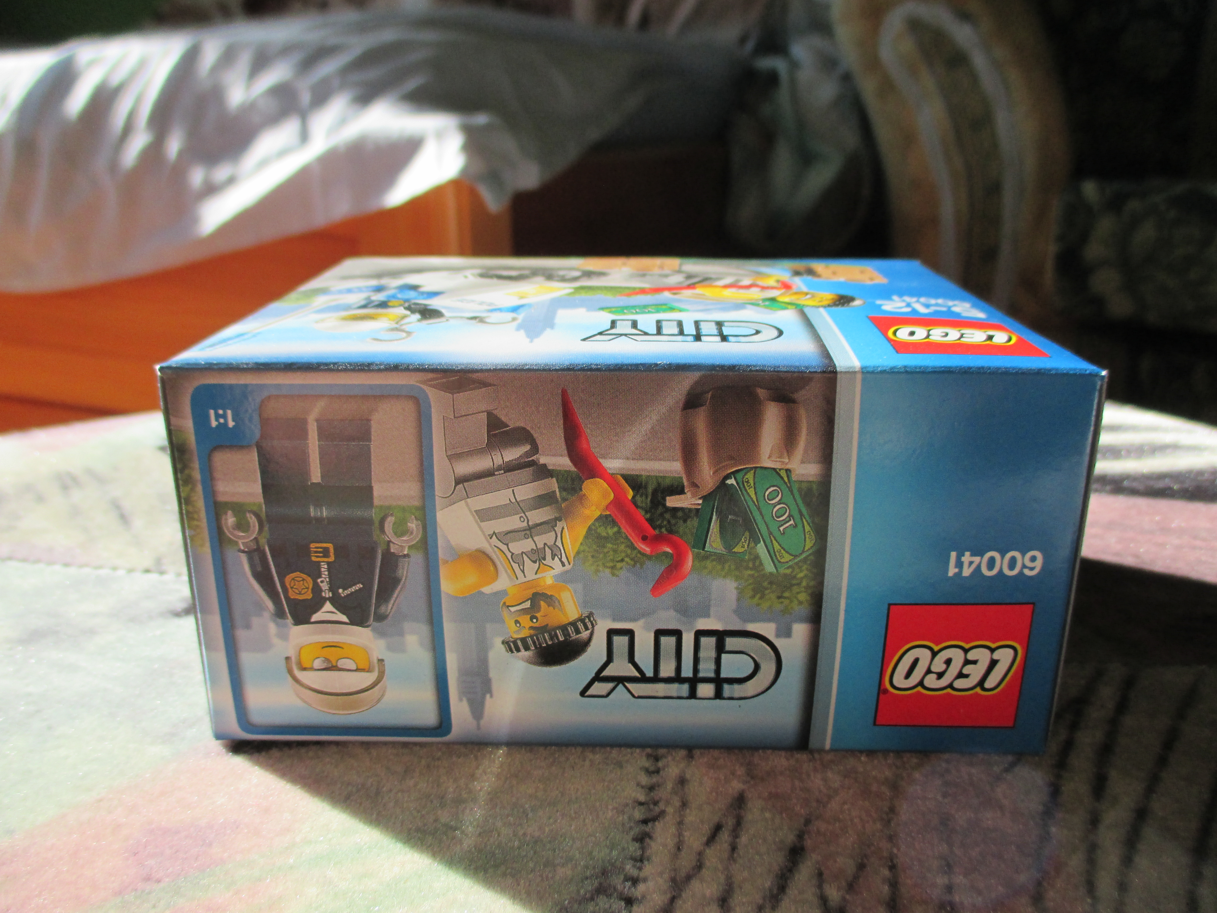 60041box8.jpg