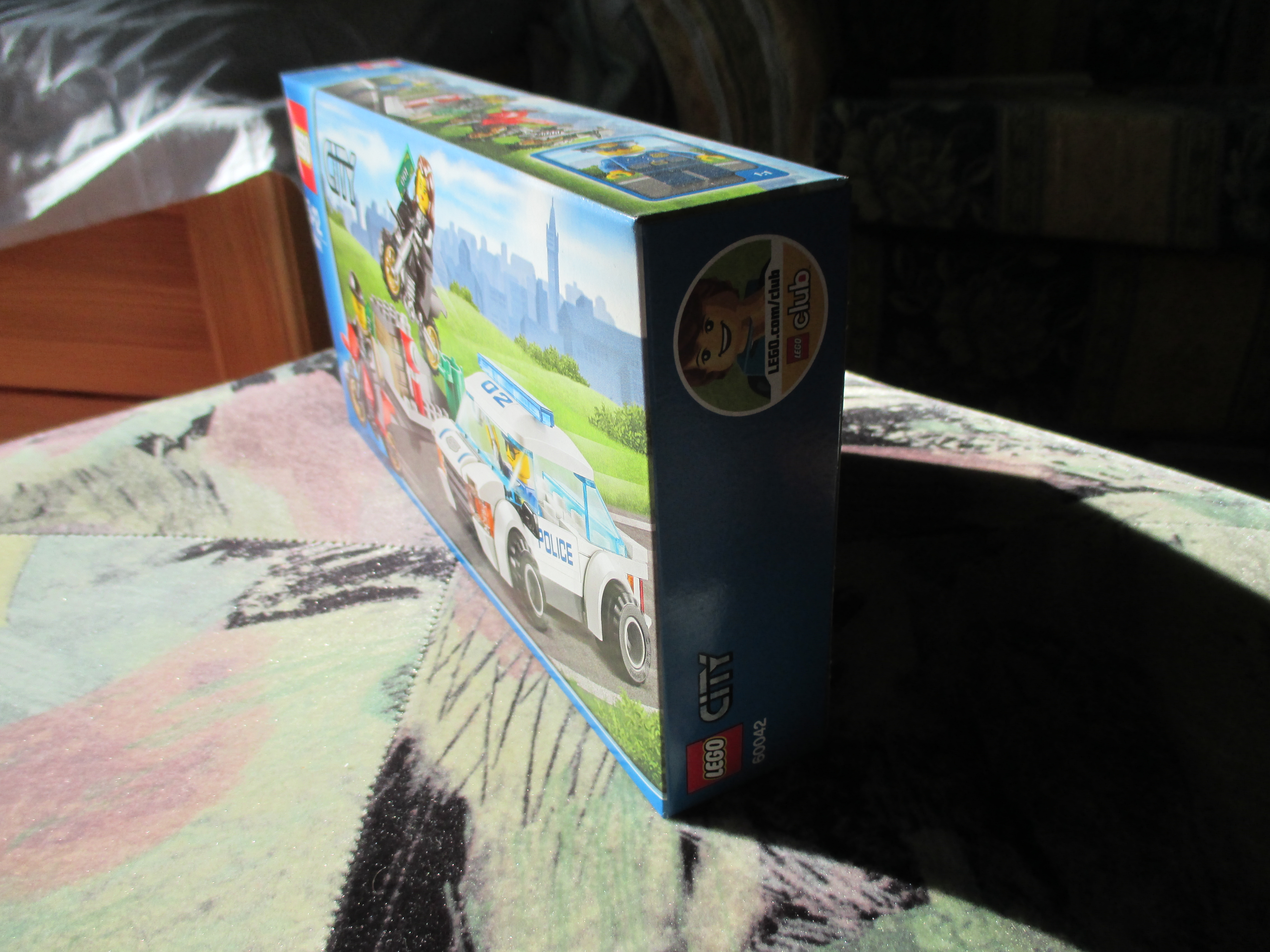 60042box2.jpg