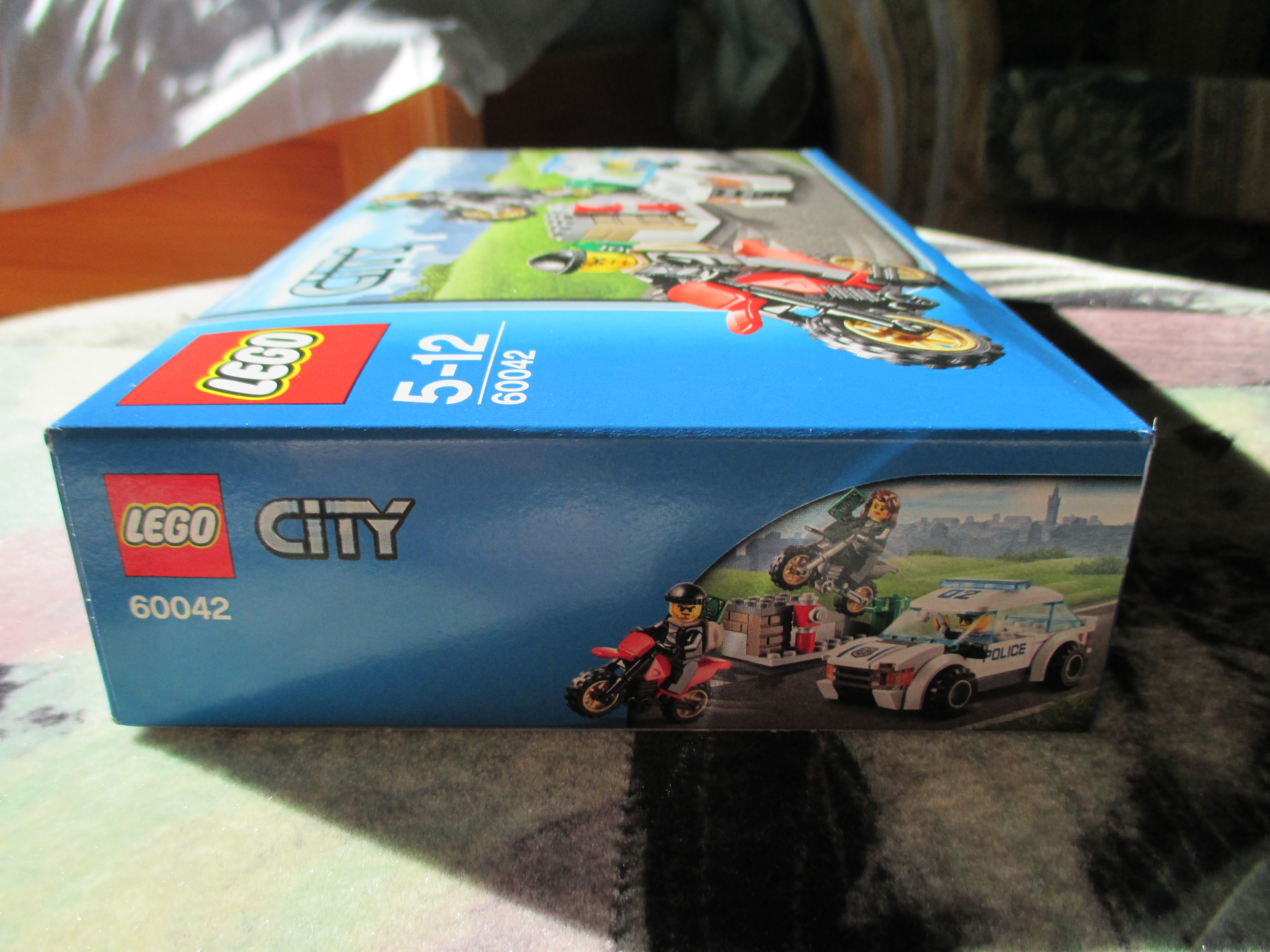 60042box5.jpg