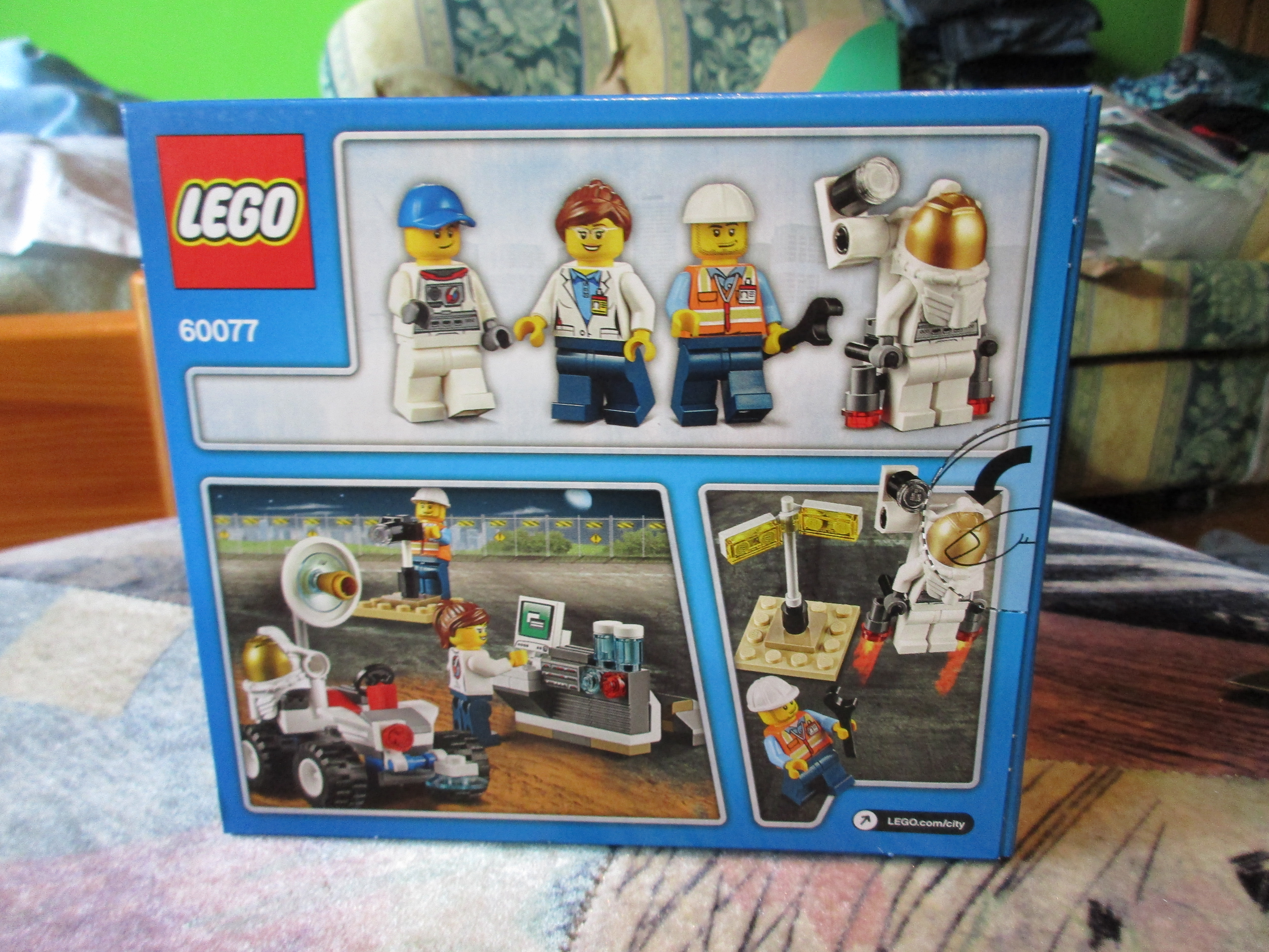 60077box3.jpg