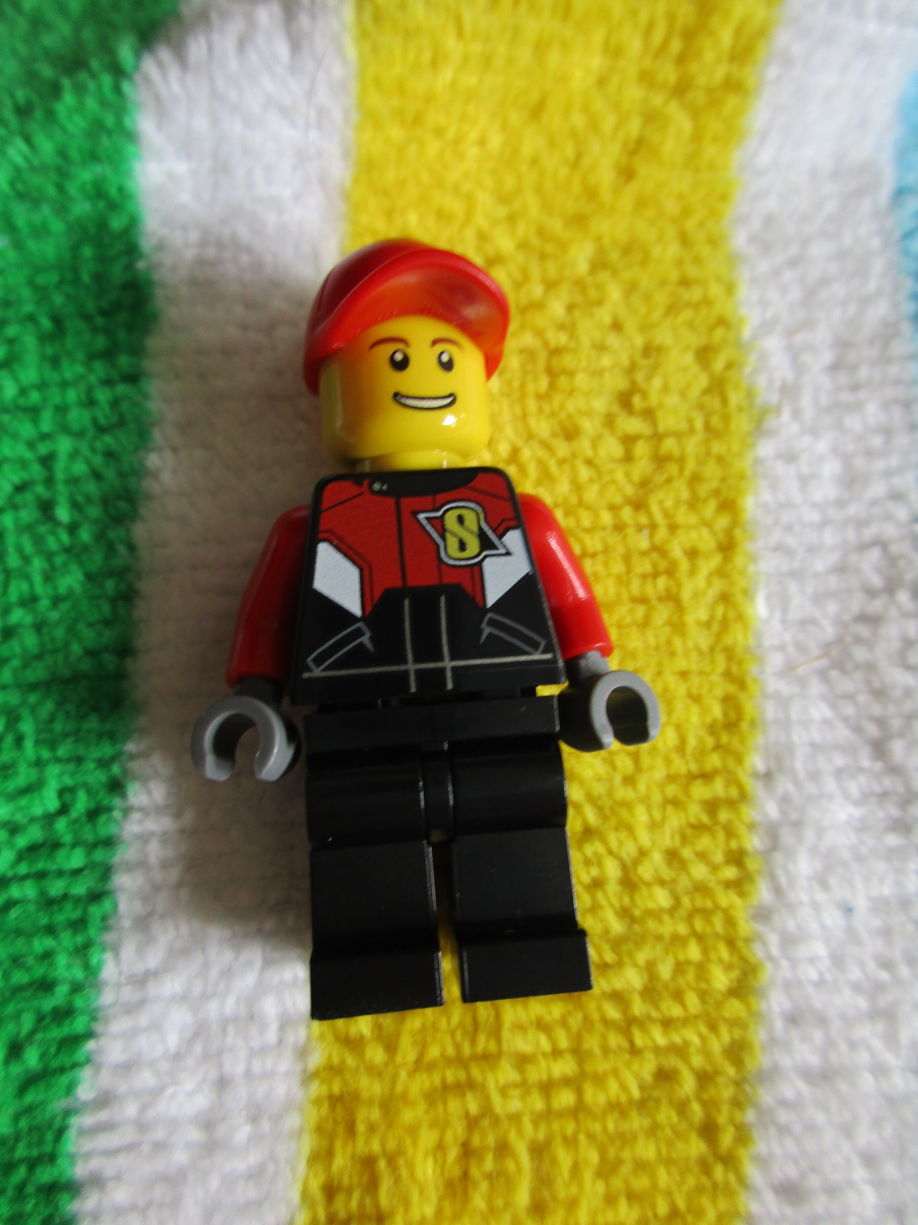 60084minifigure.jpg