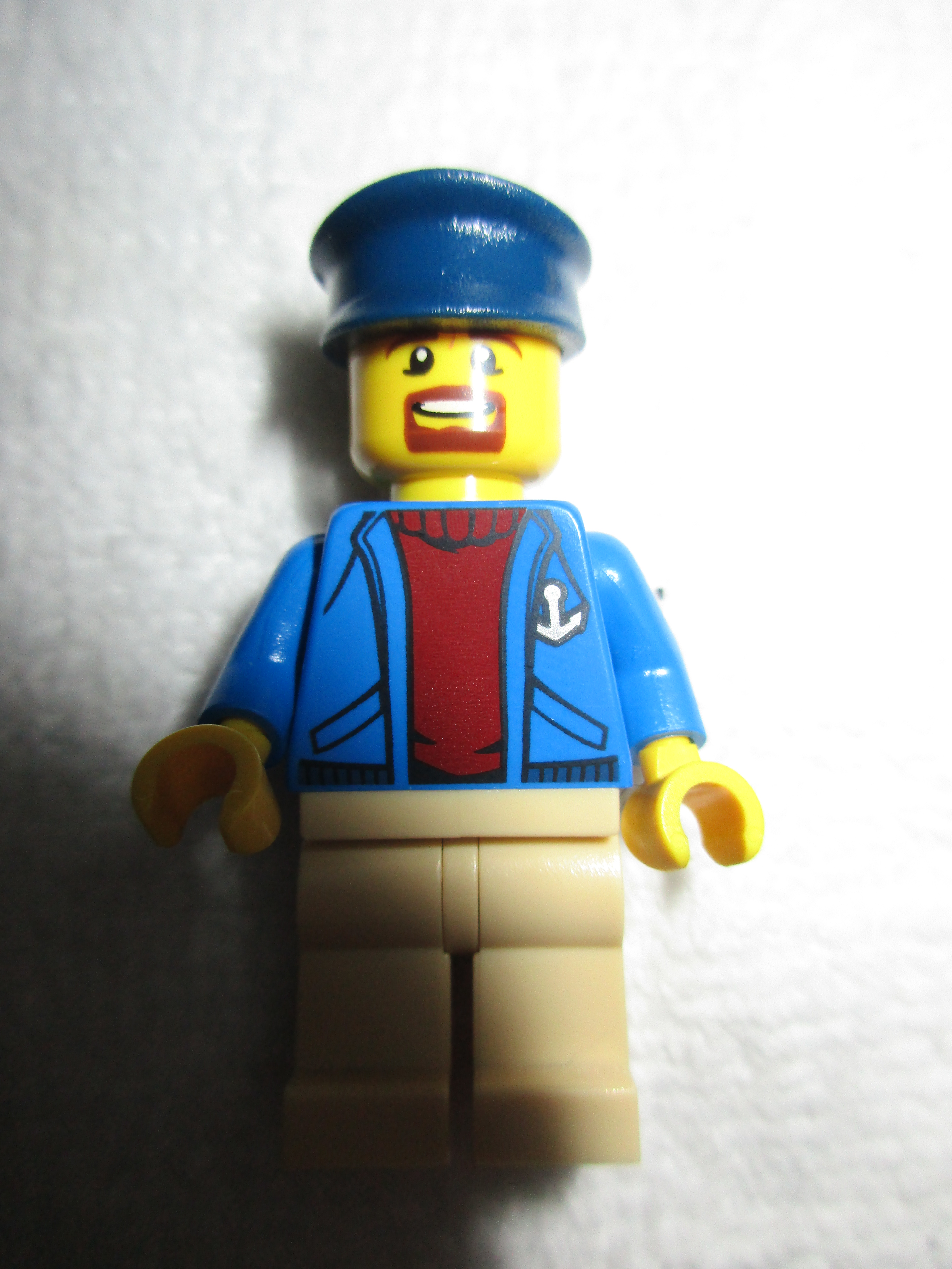 60095minifigurescaptain.jpg