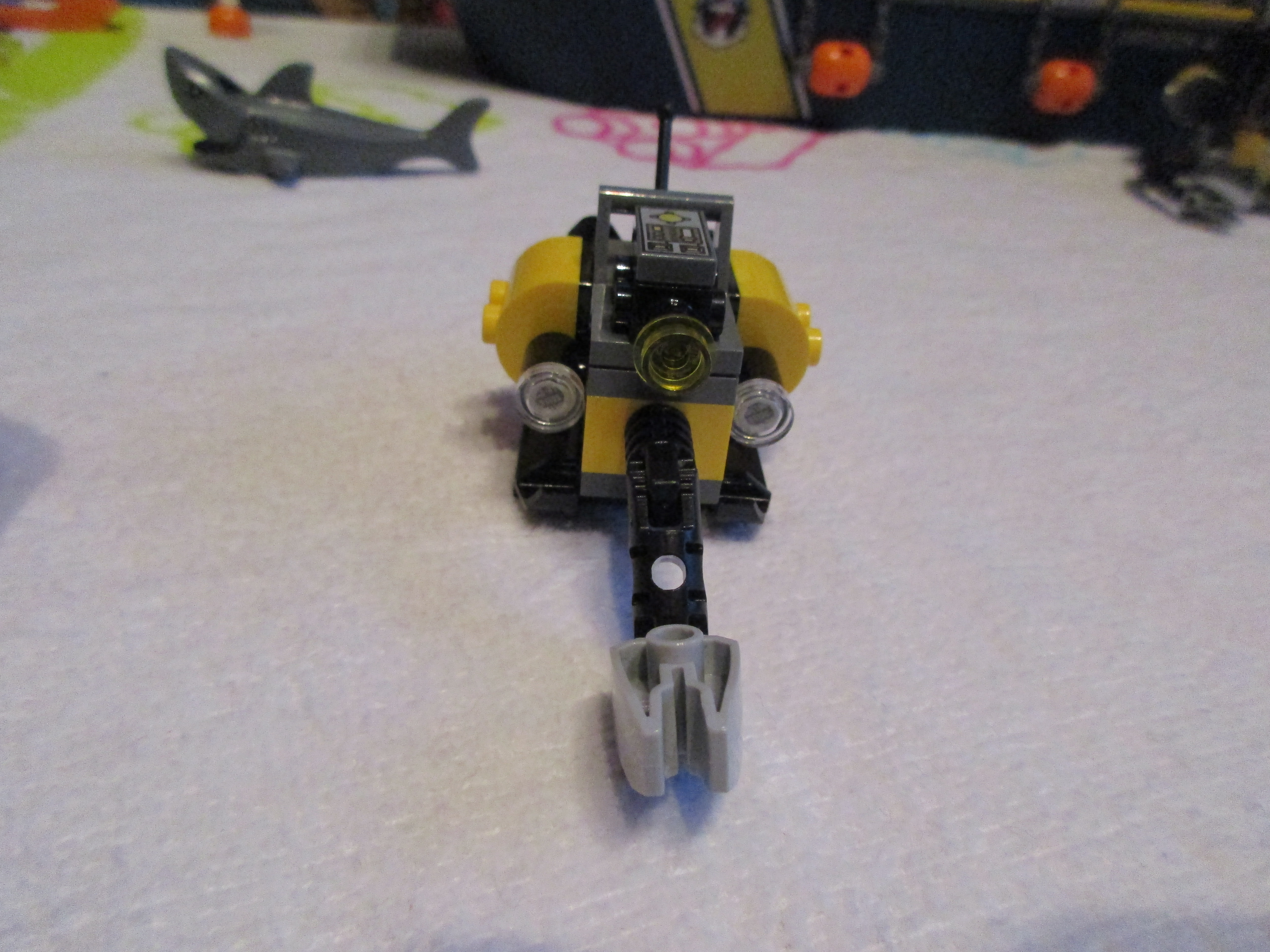 60095remotesub8.jpg