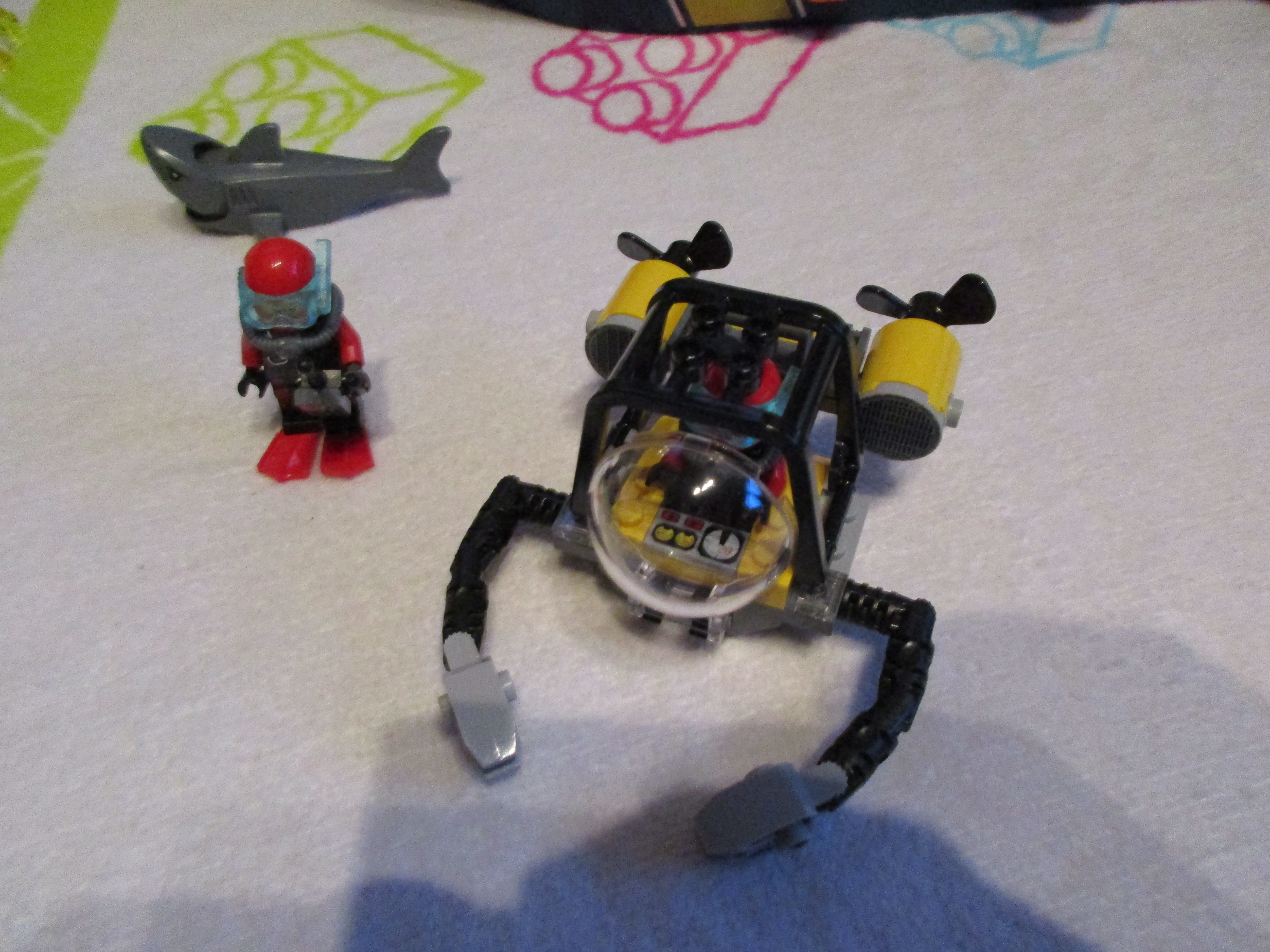 60095submarine2.jpg