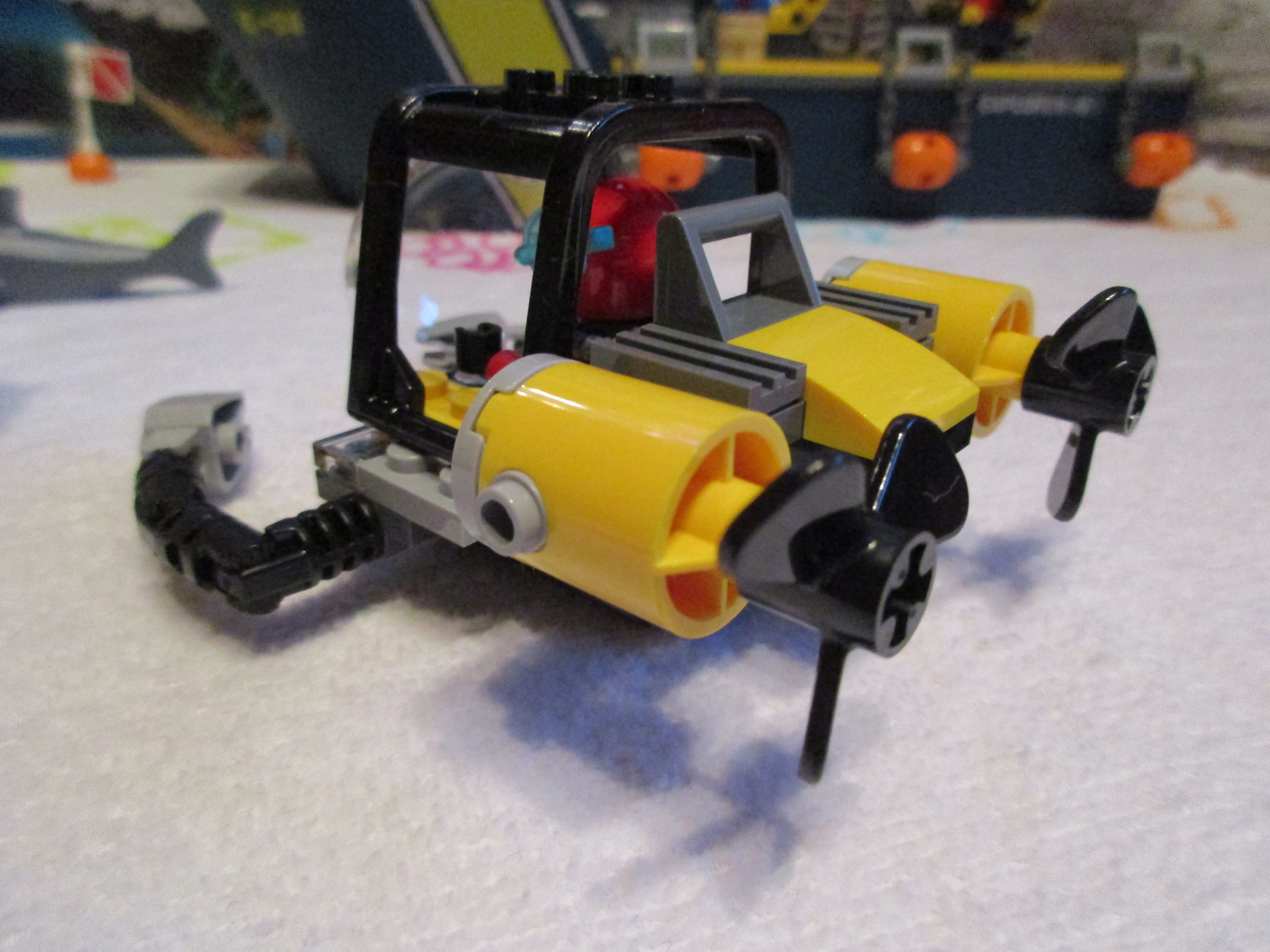 60095submarine5.jpg