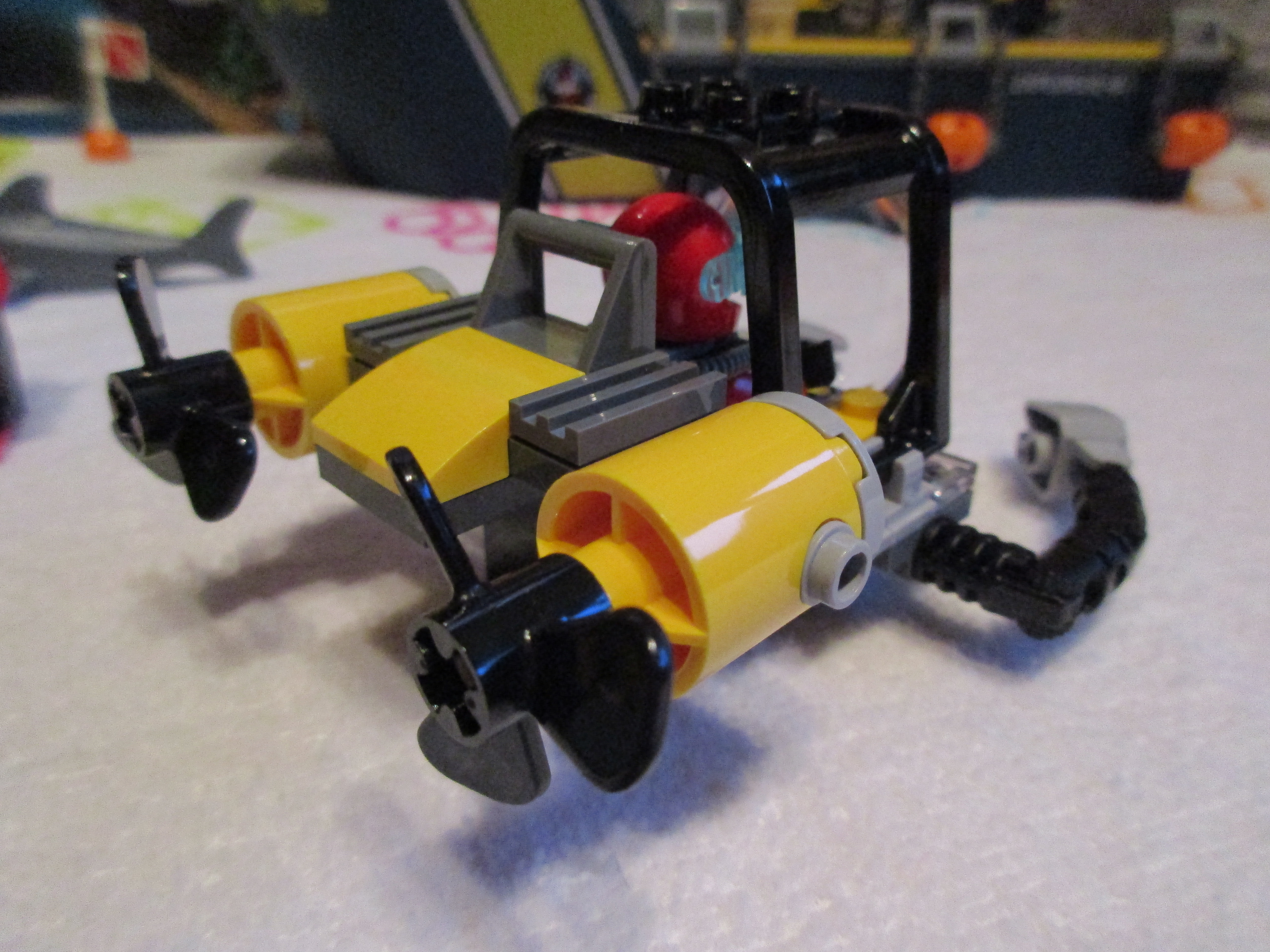 60095submarine8.jpg