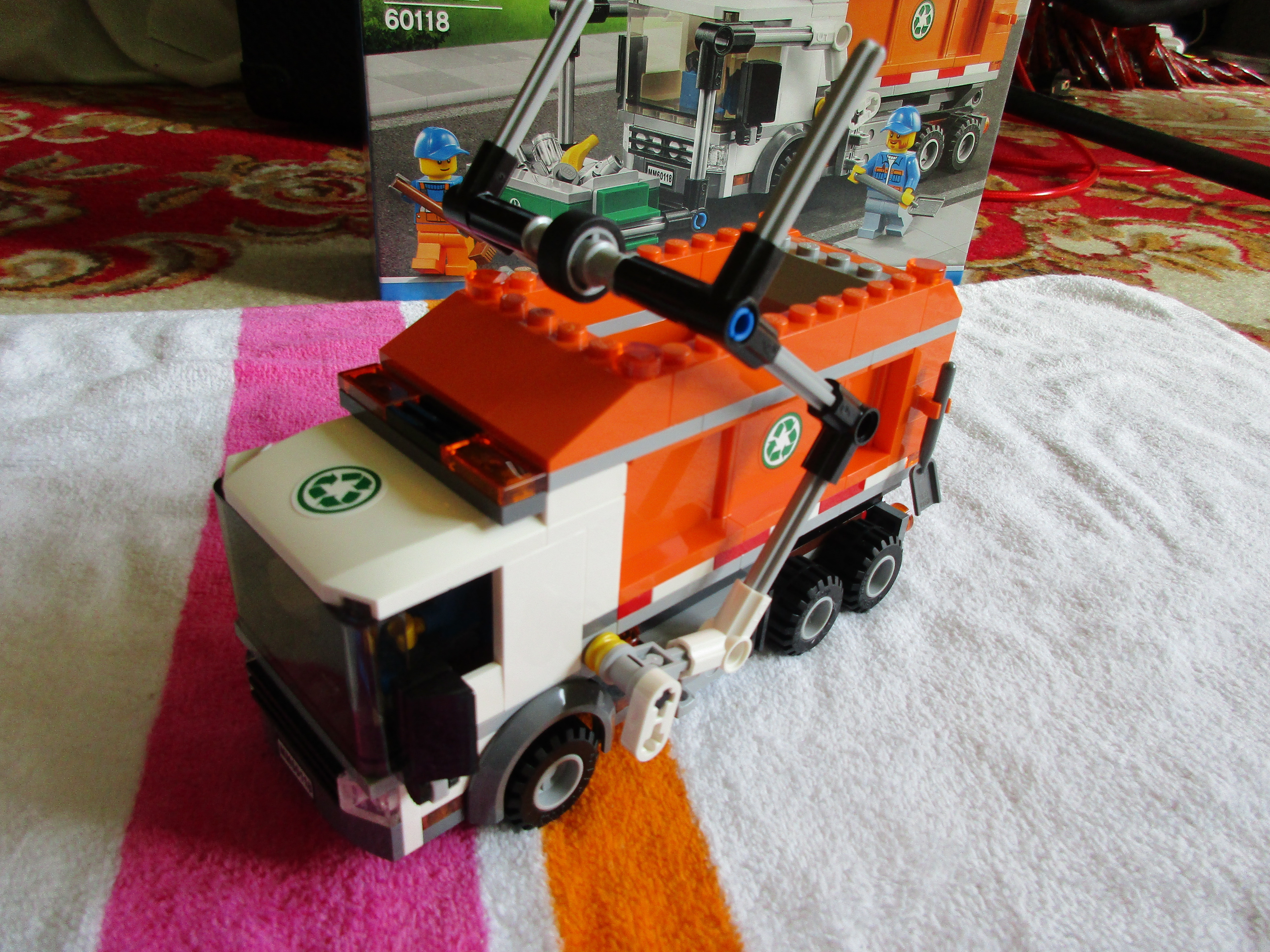 60118garbagetruck25.jpg