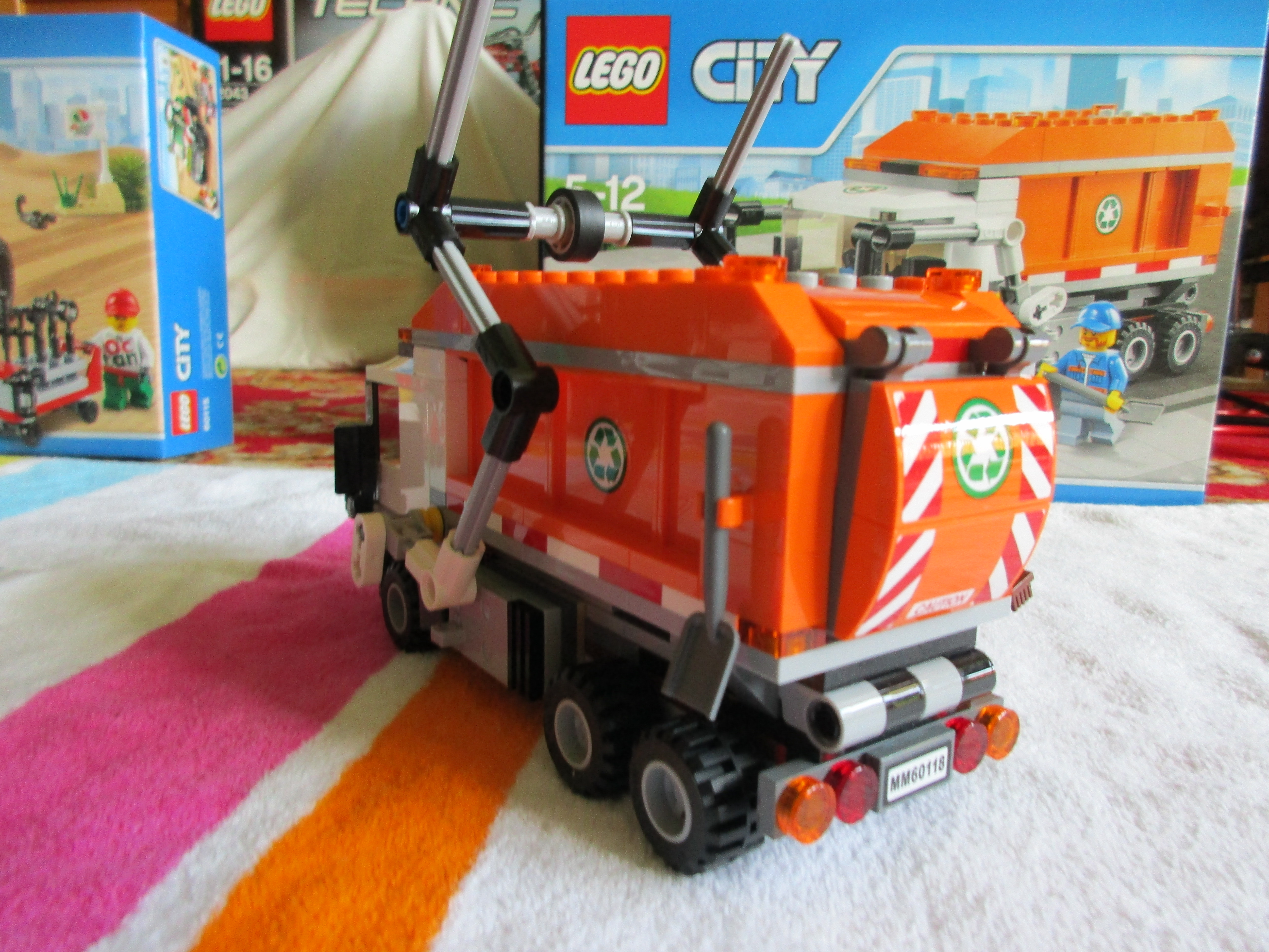 60118garbagetruck28.jpg