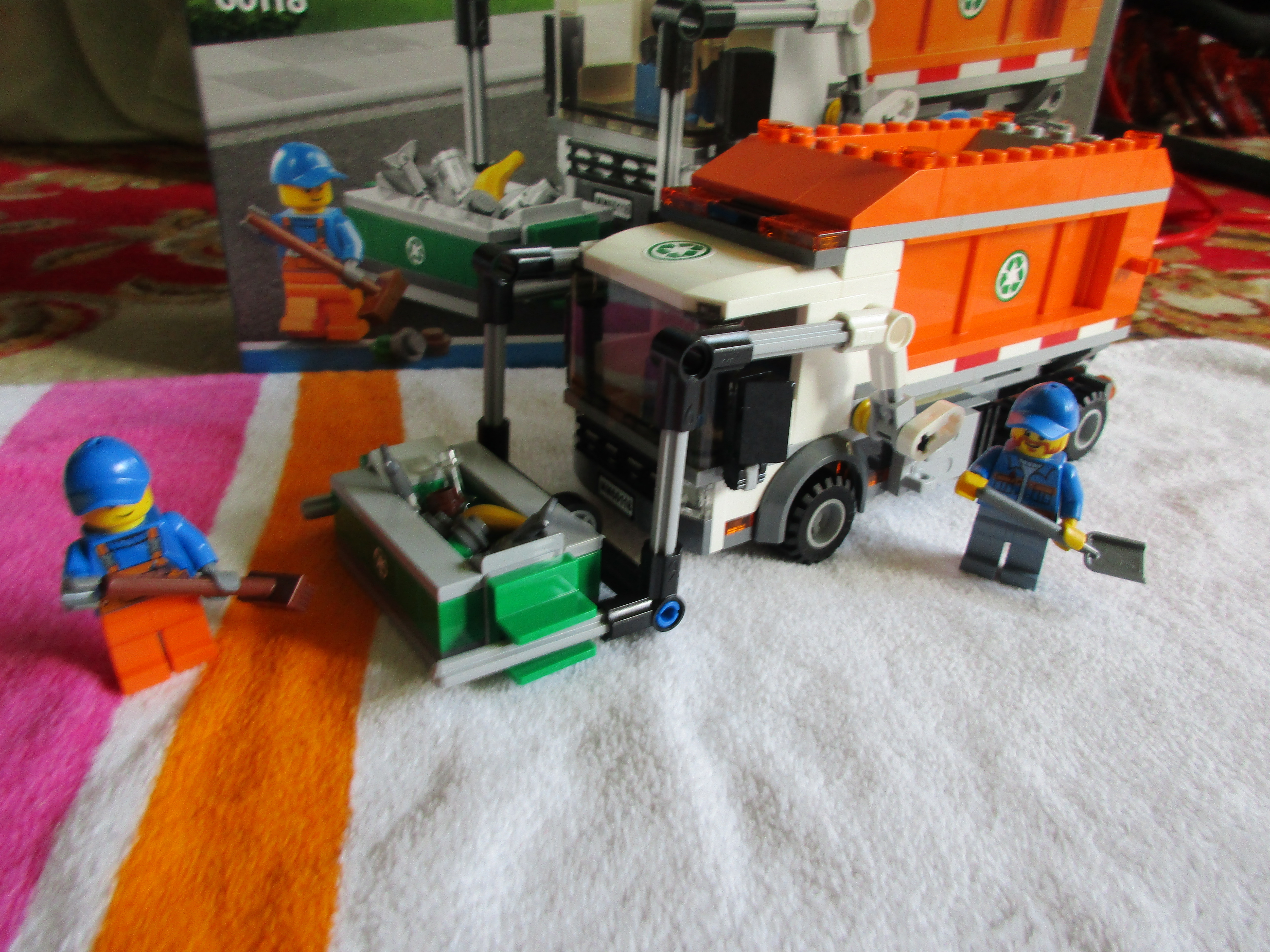 60118garbagetruck3.jpg