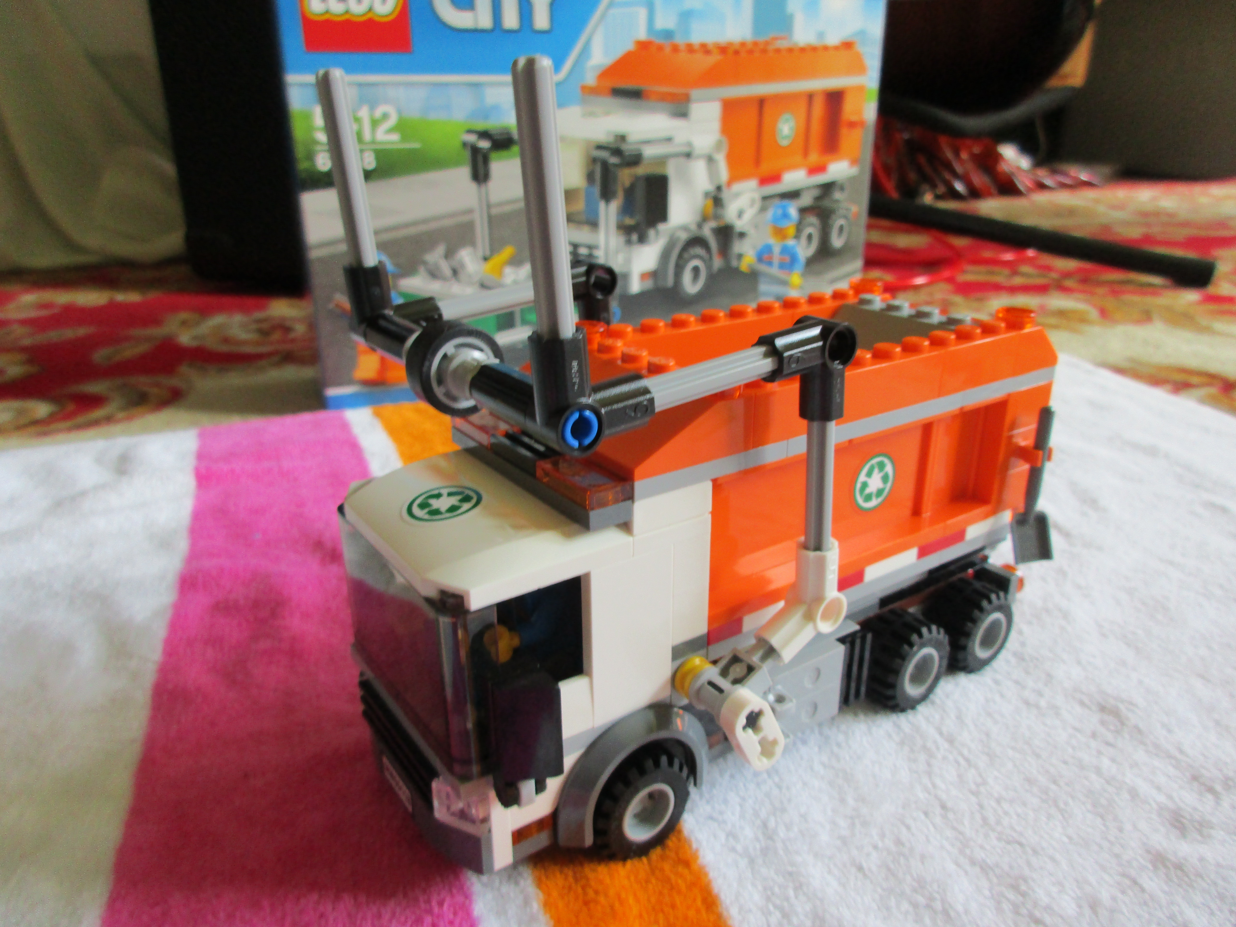 60118garbagetruck33.jpg