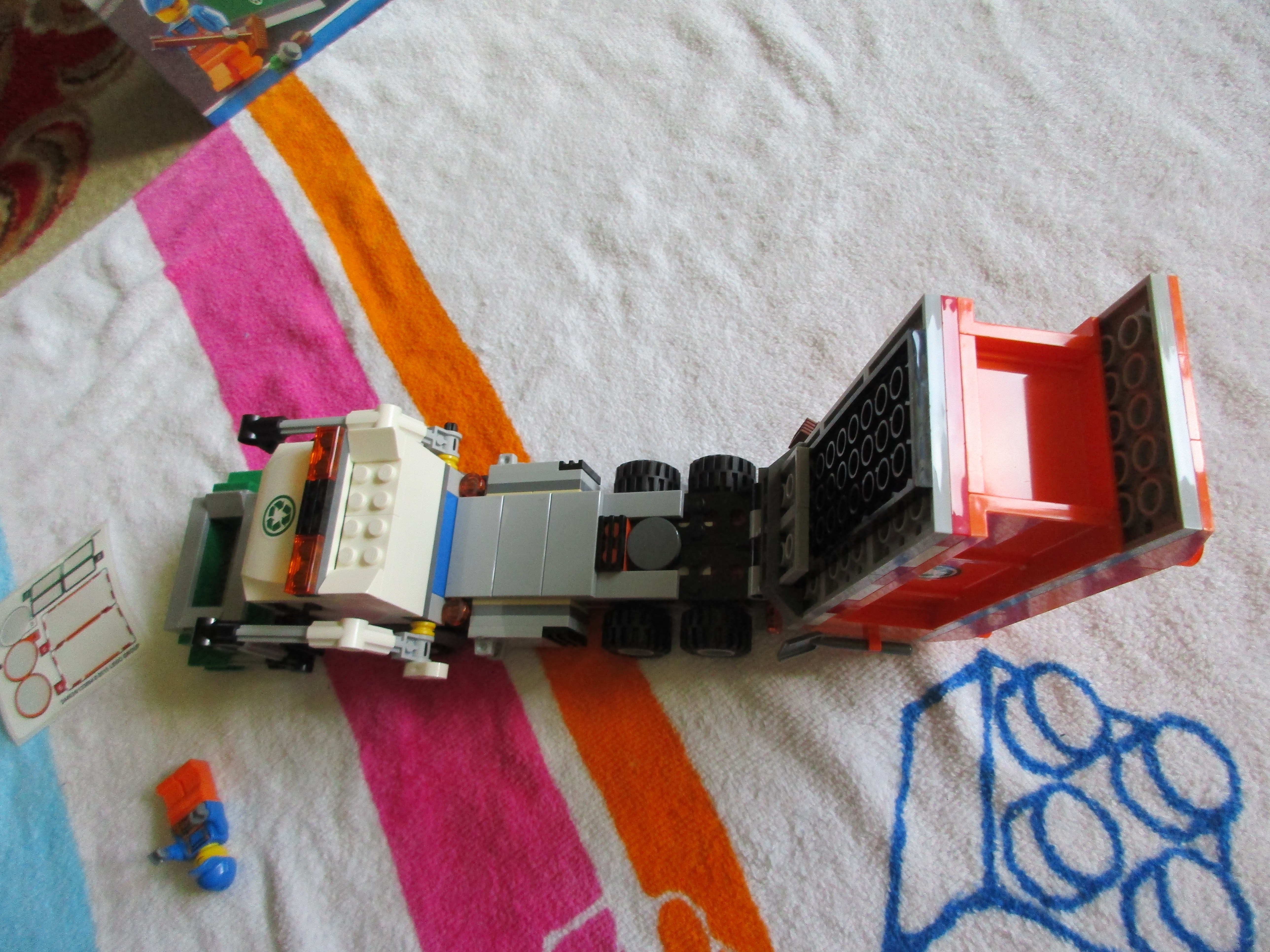 60118garbagetruck36.jpg